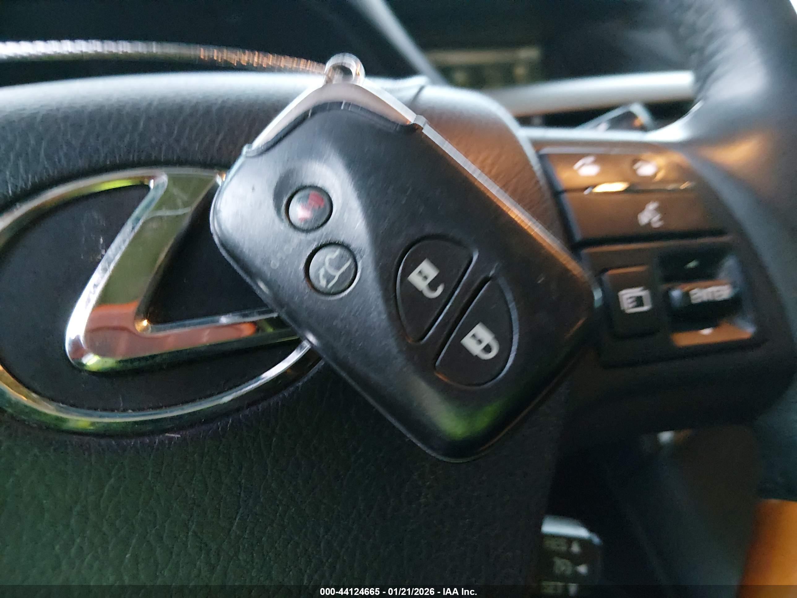 LEXUS RX image 11
