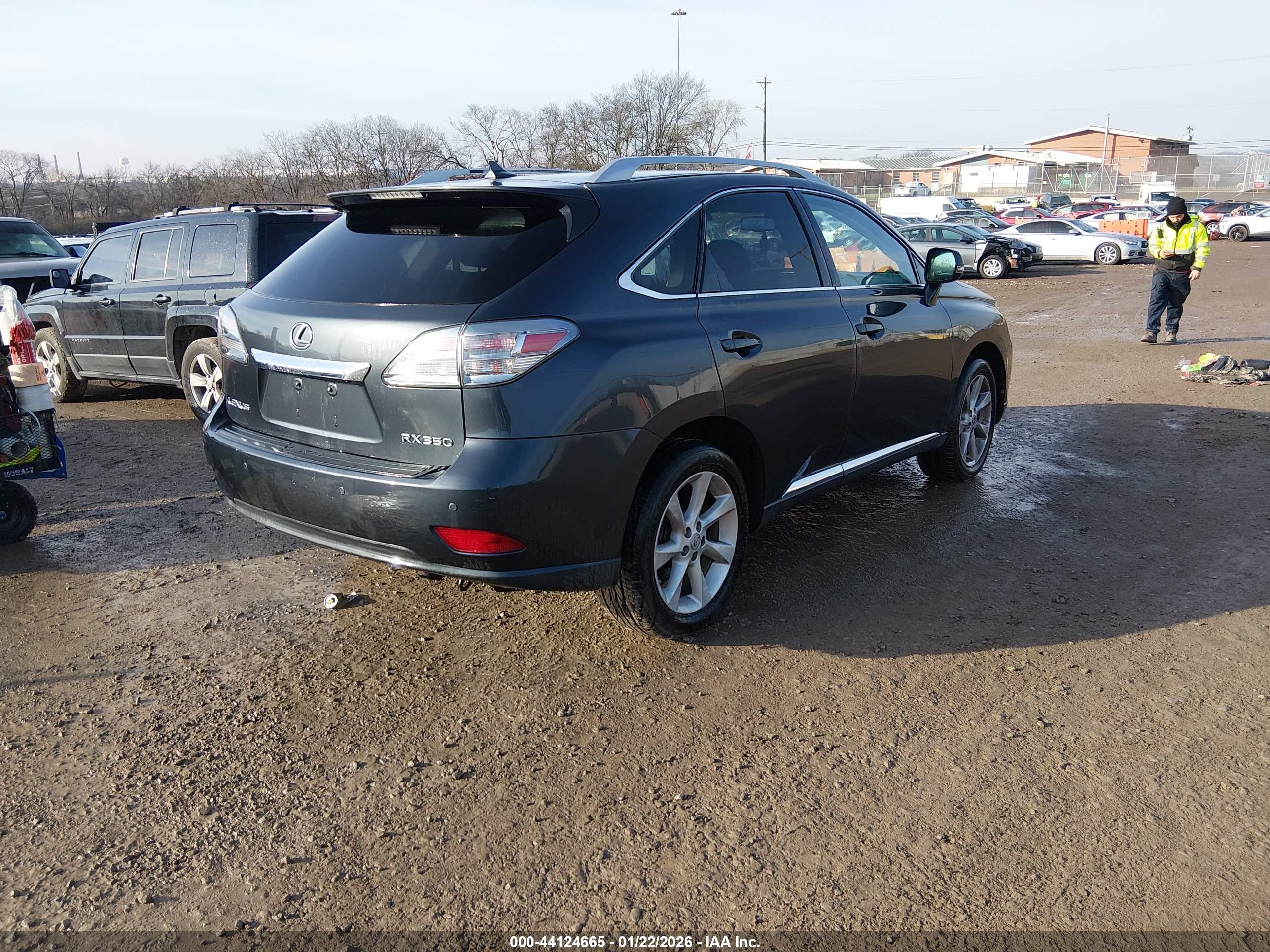 LEXUS RX image 4