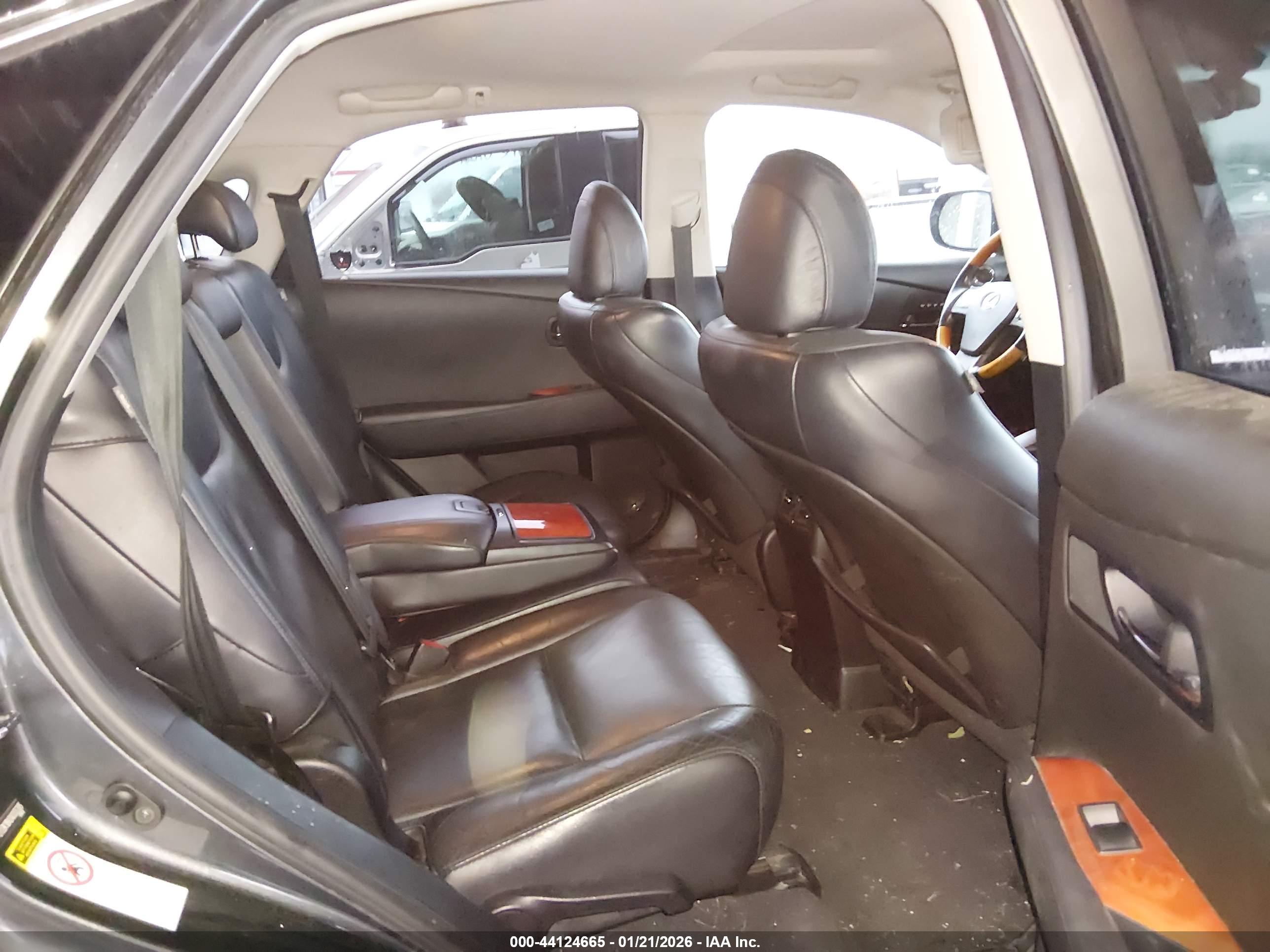 LEXUS RX image 8