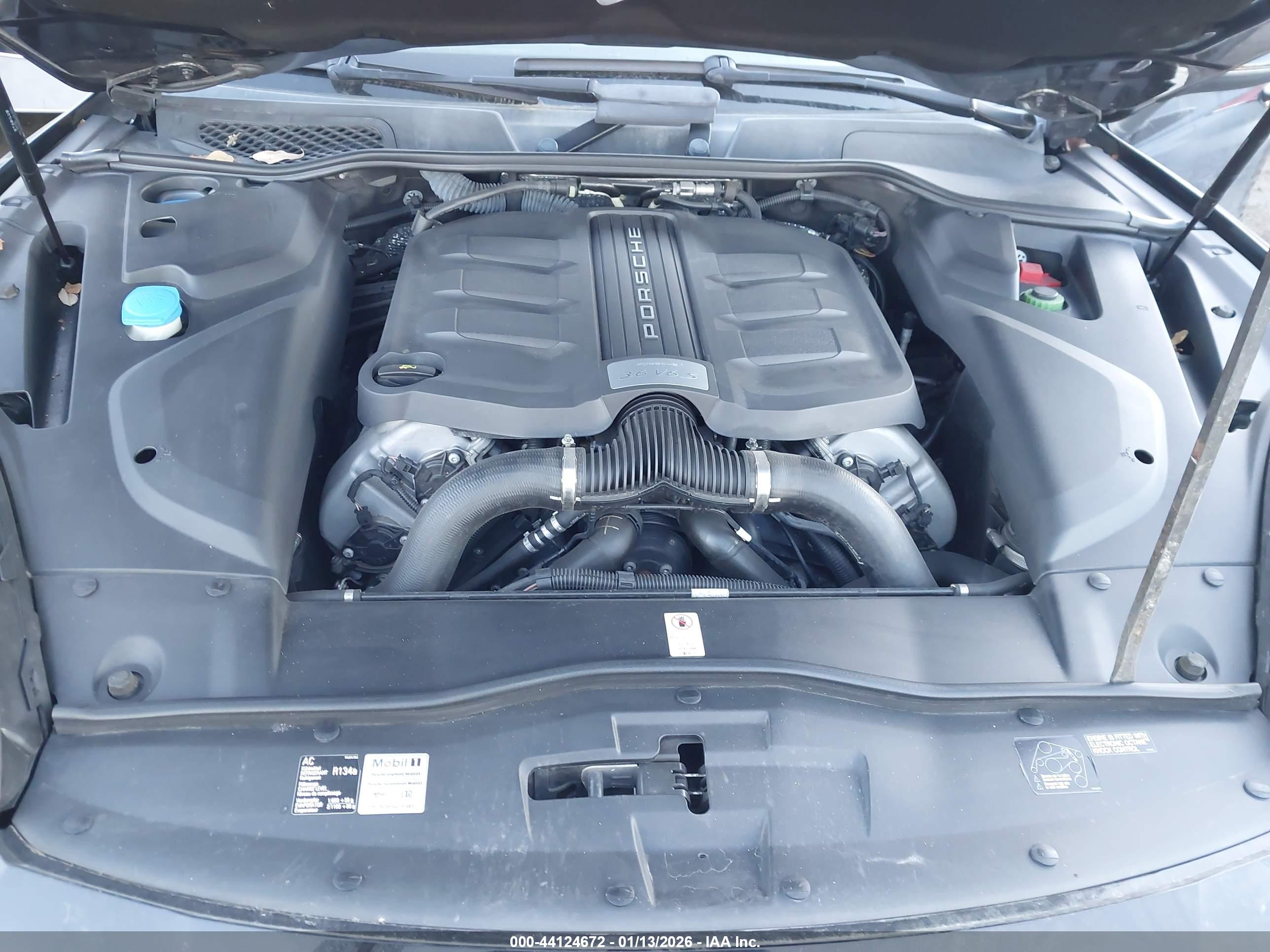 PORSCHE CAYENNE image 10