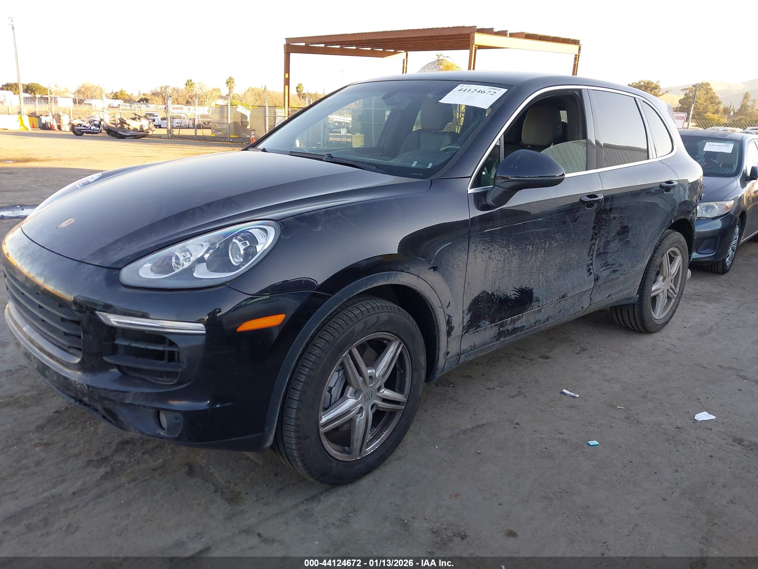 PORSCHE CAYENNE image 2