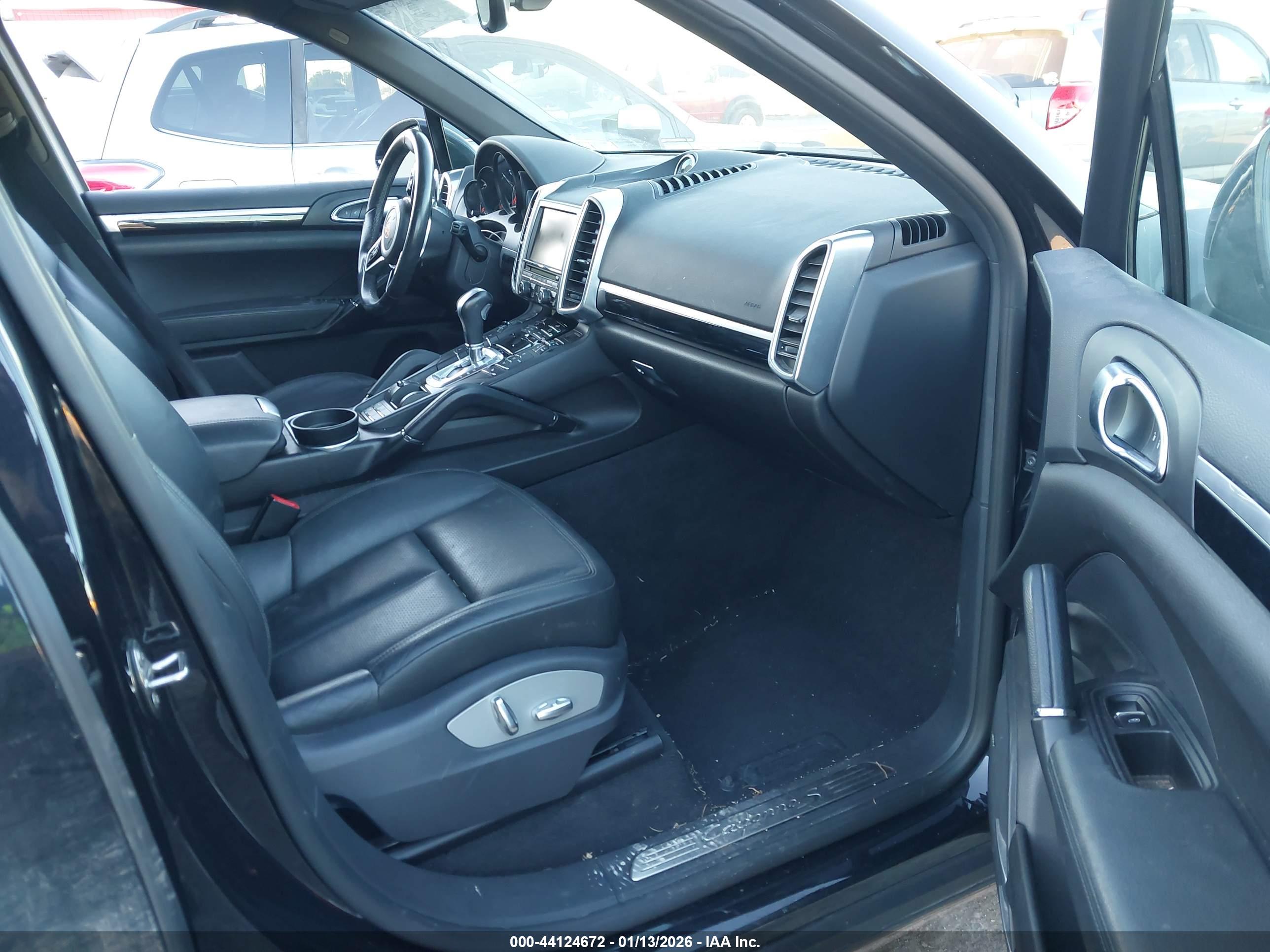PORSCHE CAYENNE image 5