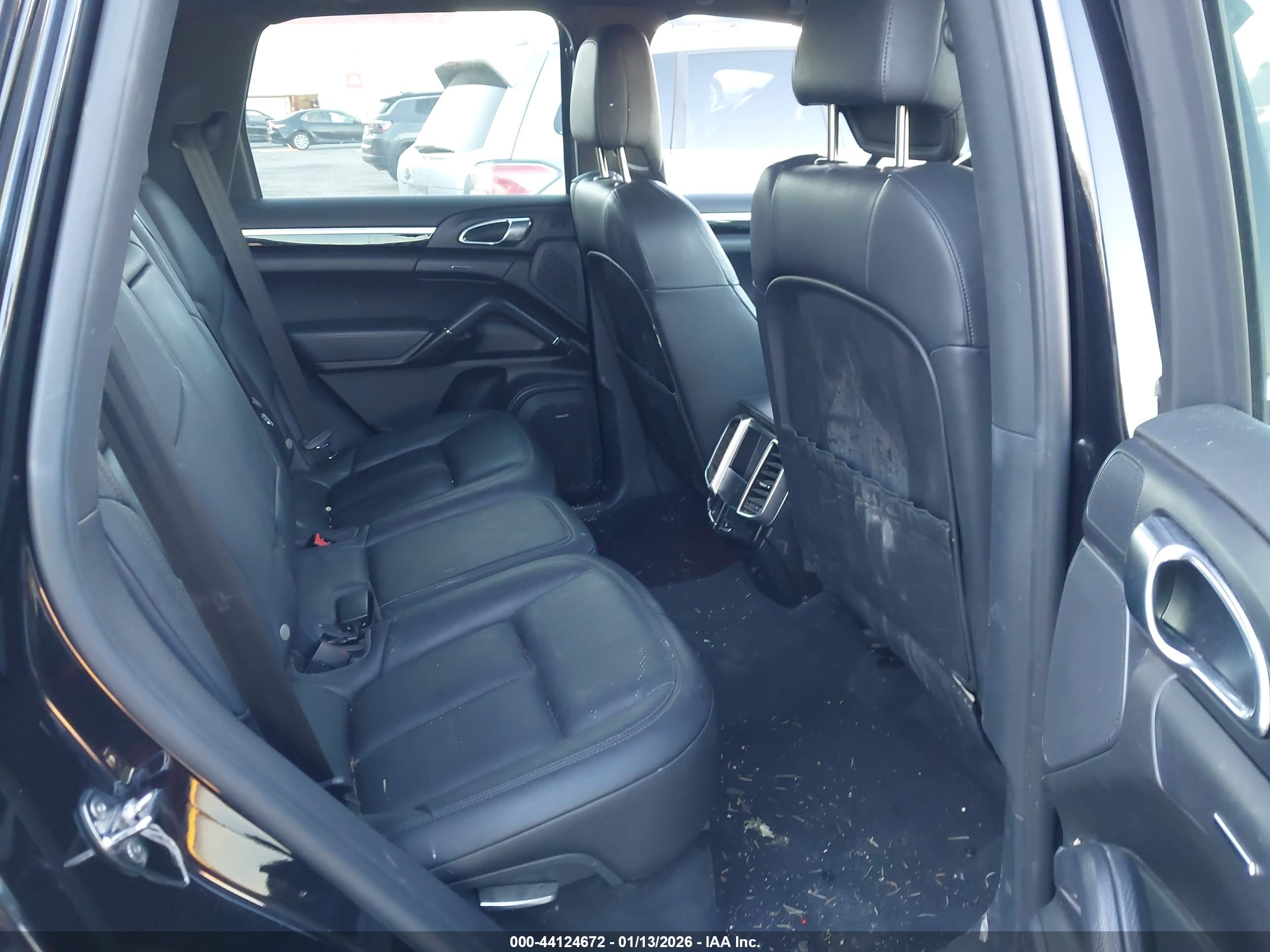 PORSCHE CAYENNE image 8