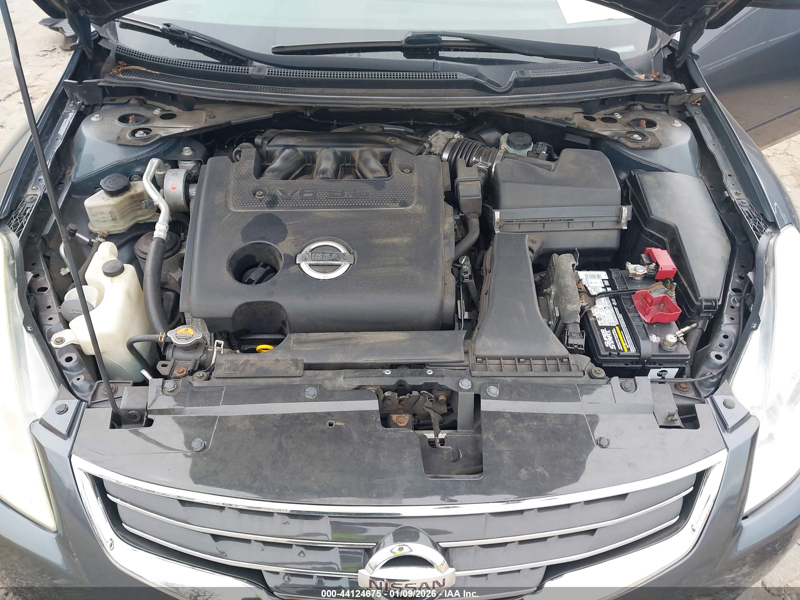 NISSAN ALTIMA image 10