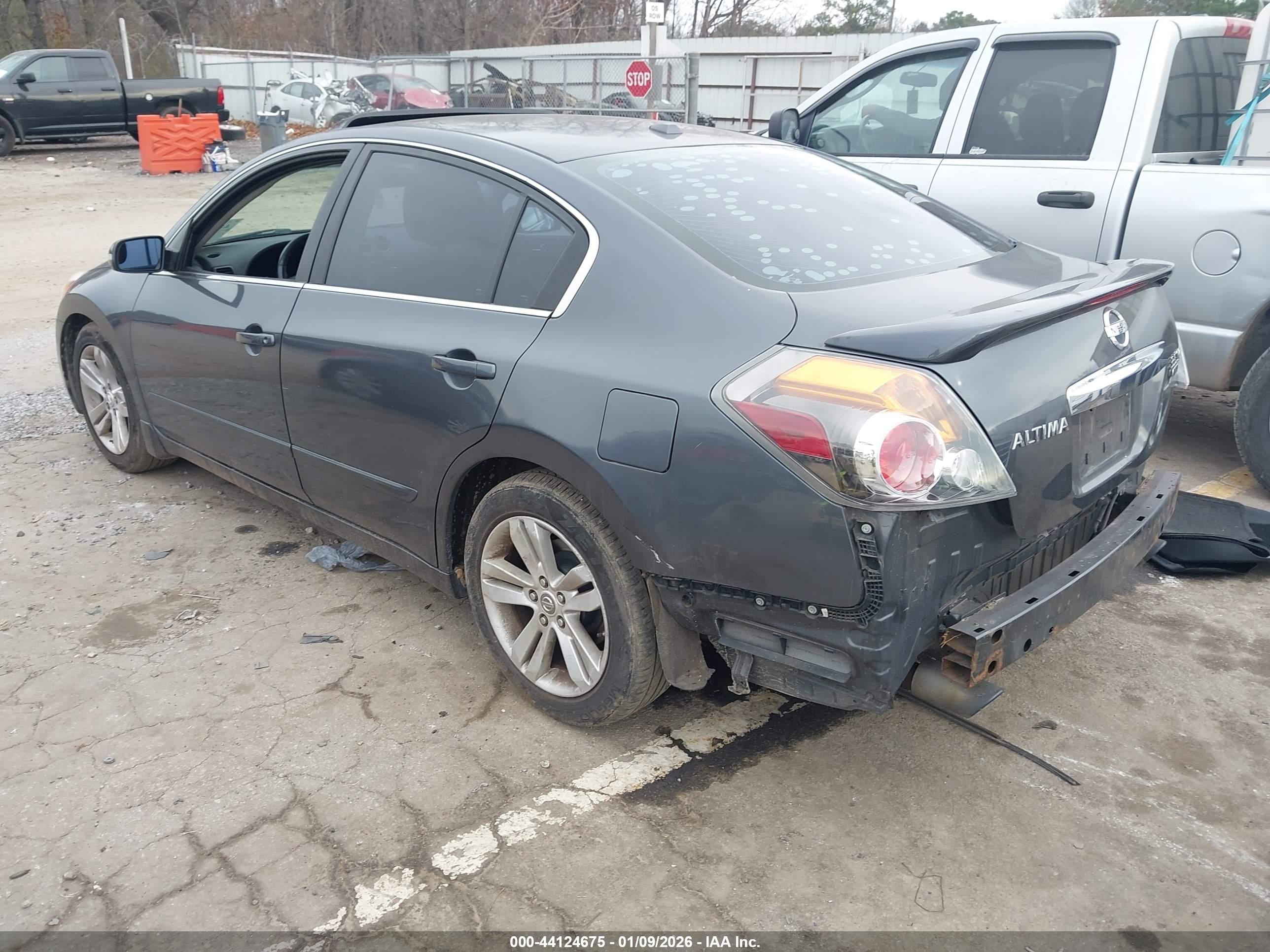 NISSAN ALTIMA image 3