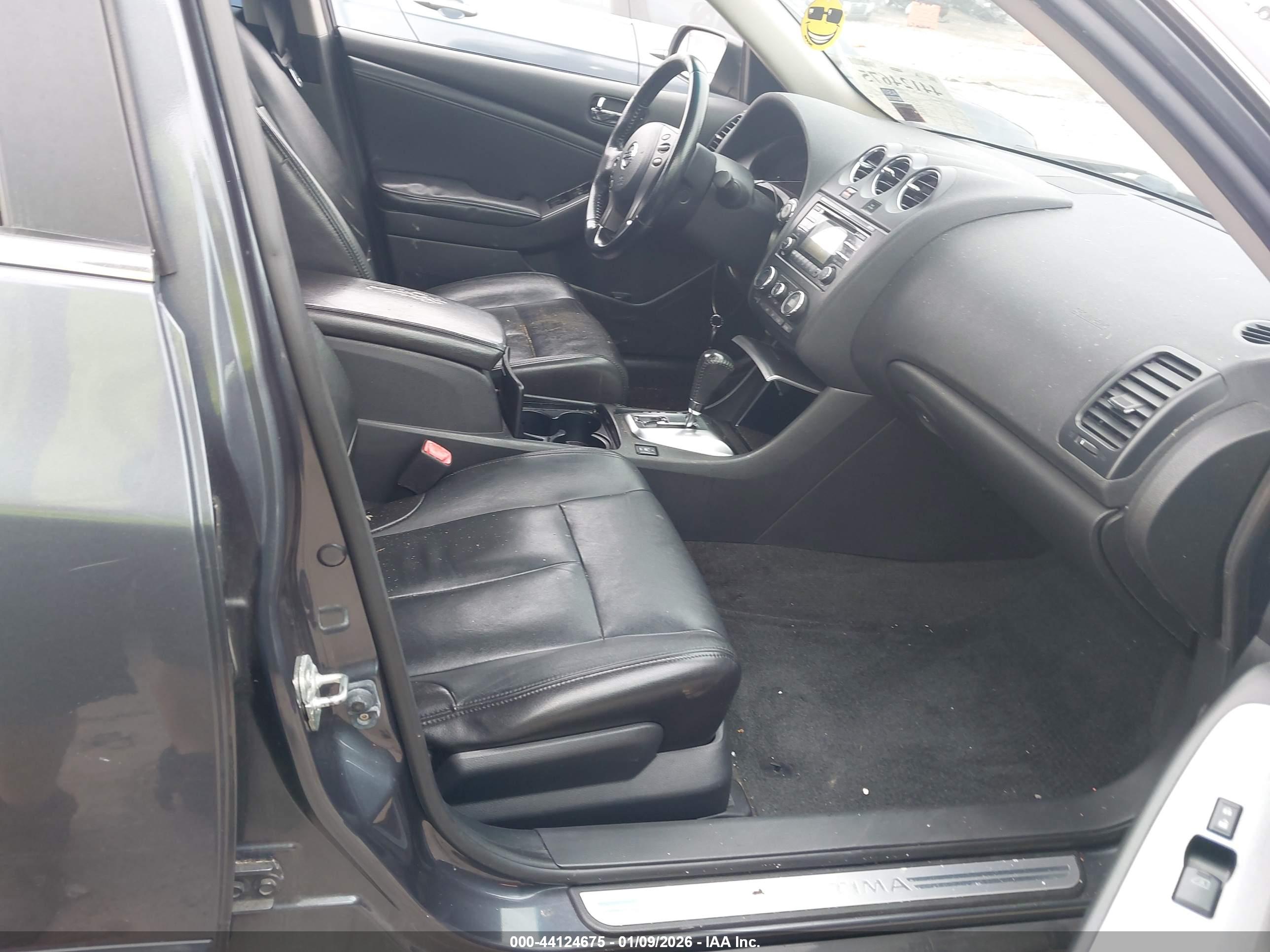 NISSAN ALTIMA image 5