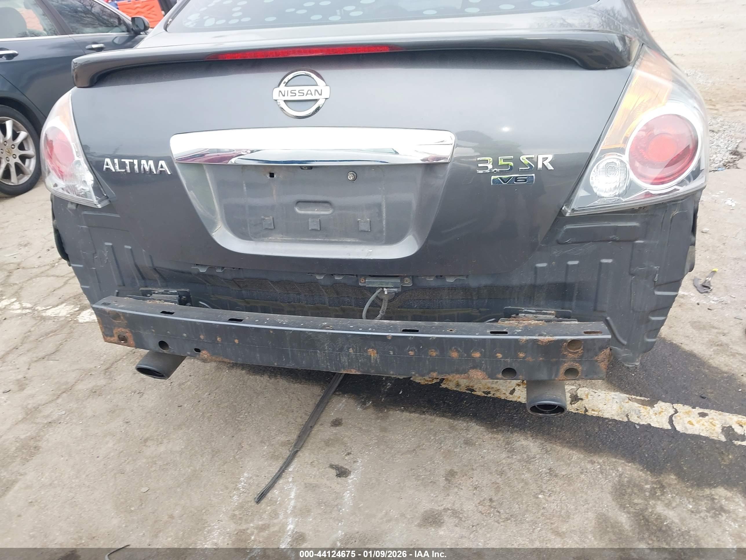 NISSAN ALTIMA image 6
