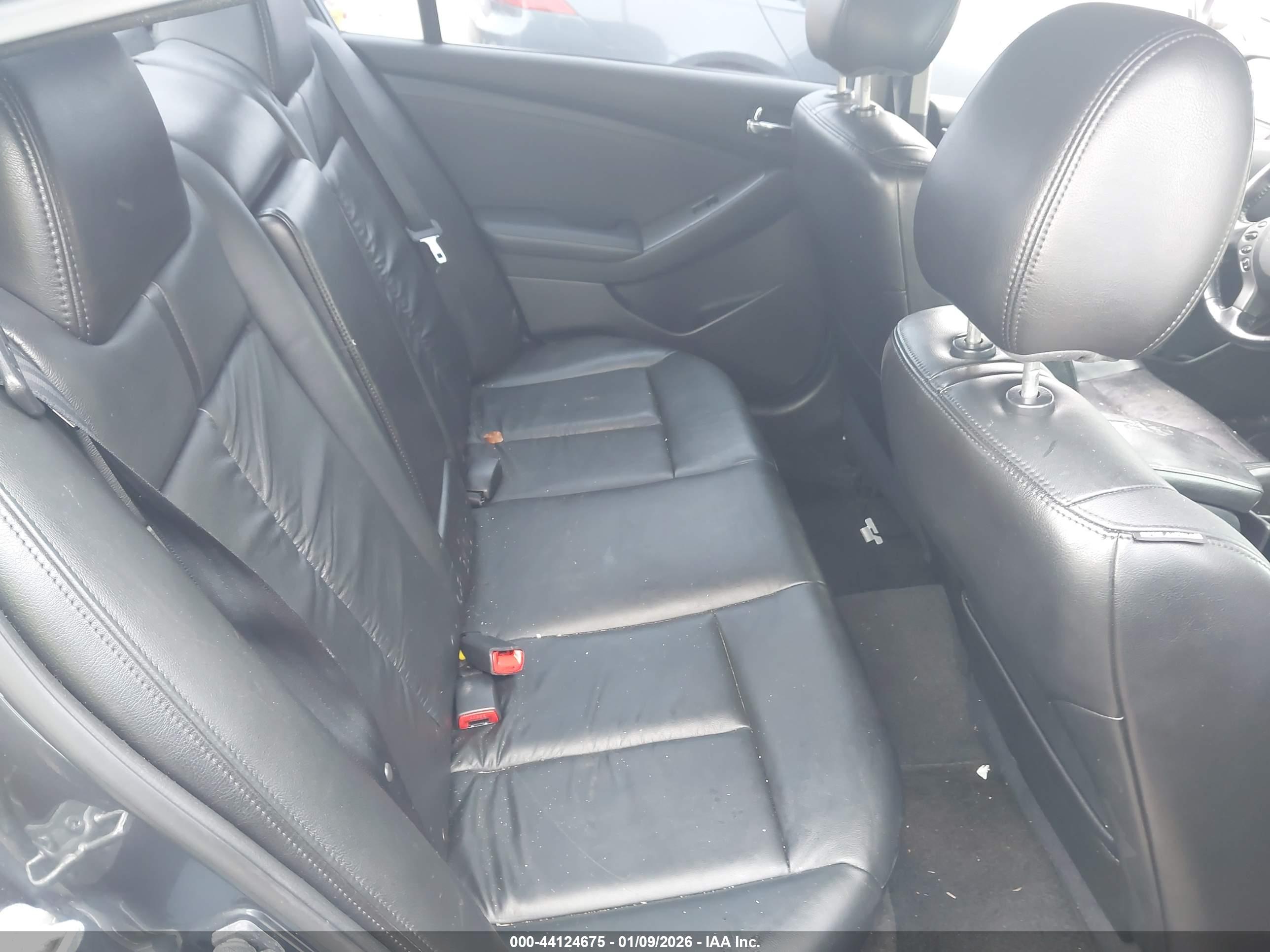 NISSAN ALTIMA image 8