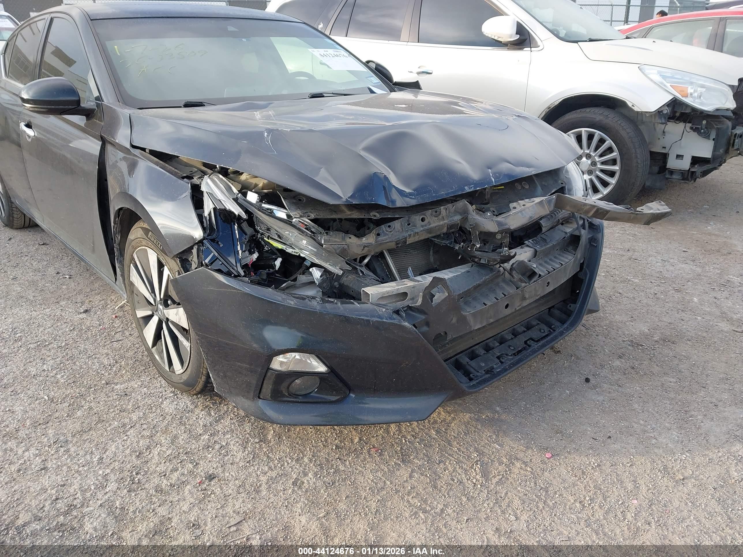 NISSAN ALTIMA image 6