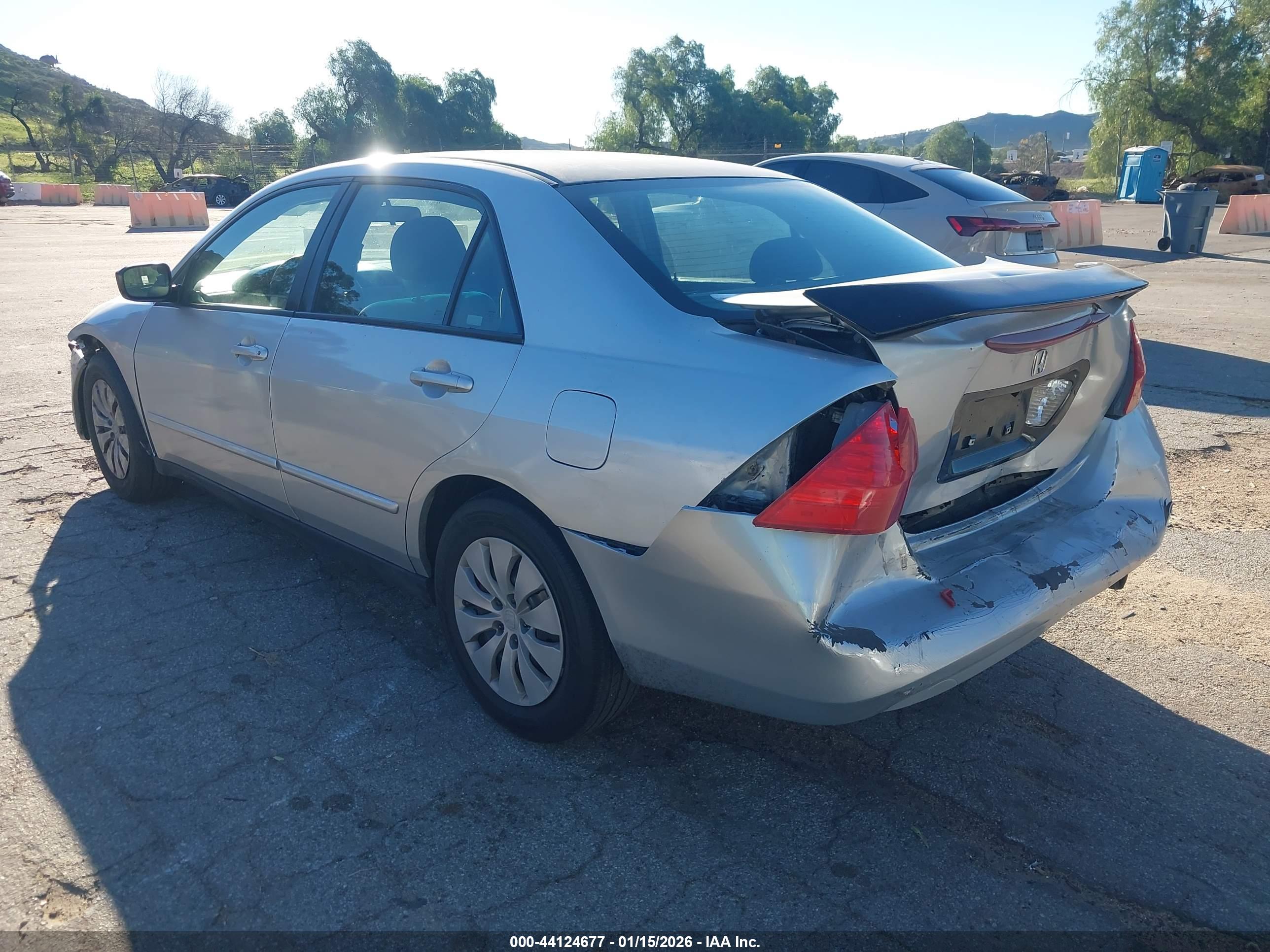 HONDA ACCORD image 3