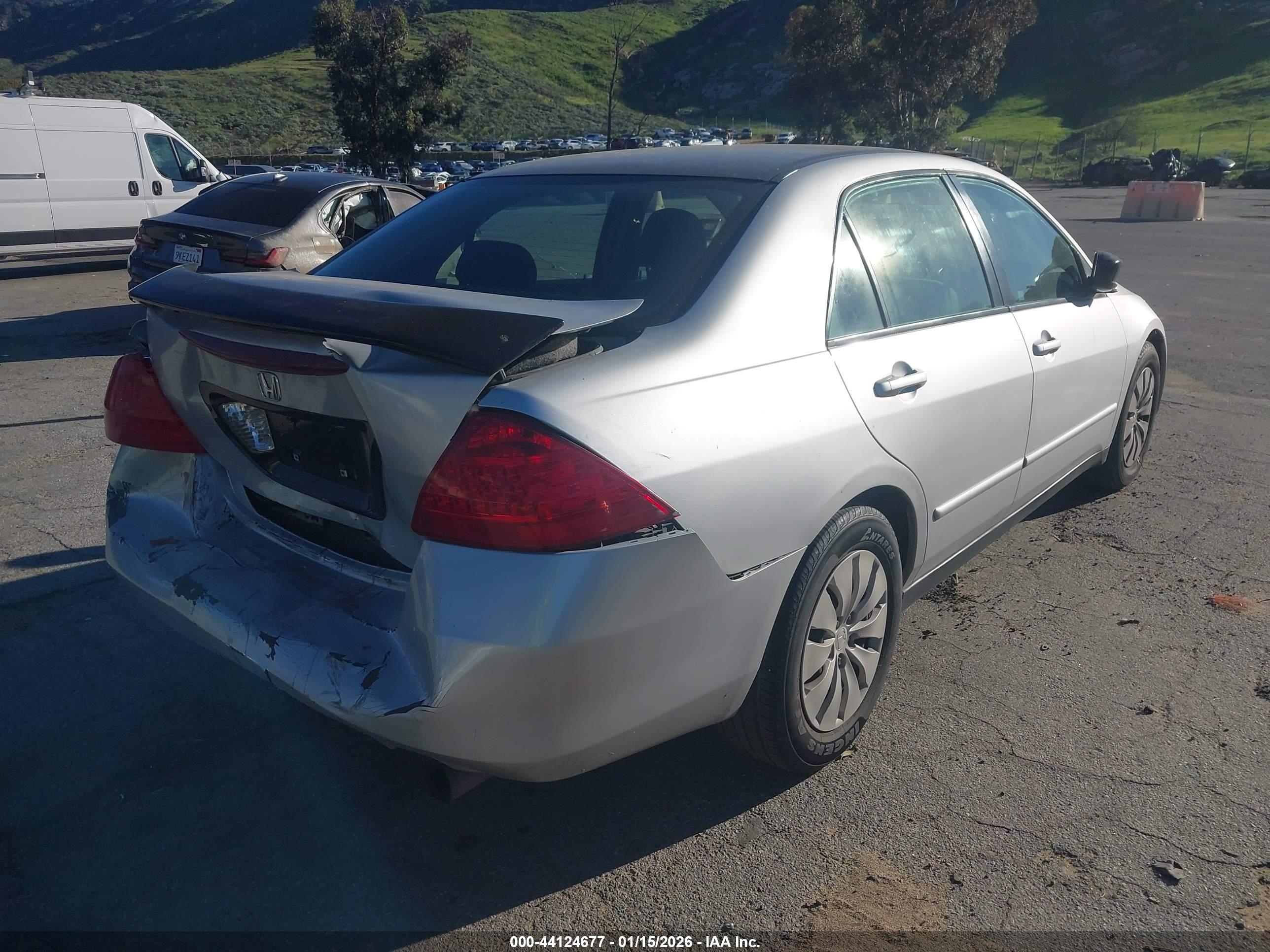 HONDA ACCORD image 4