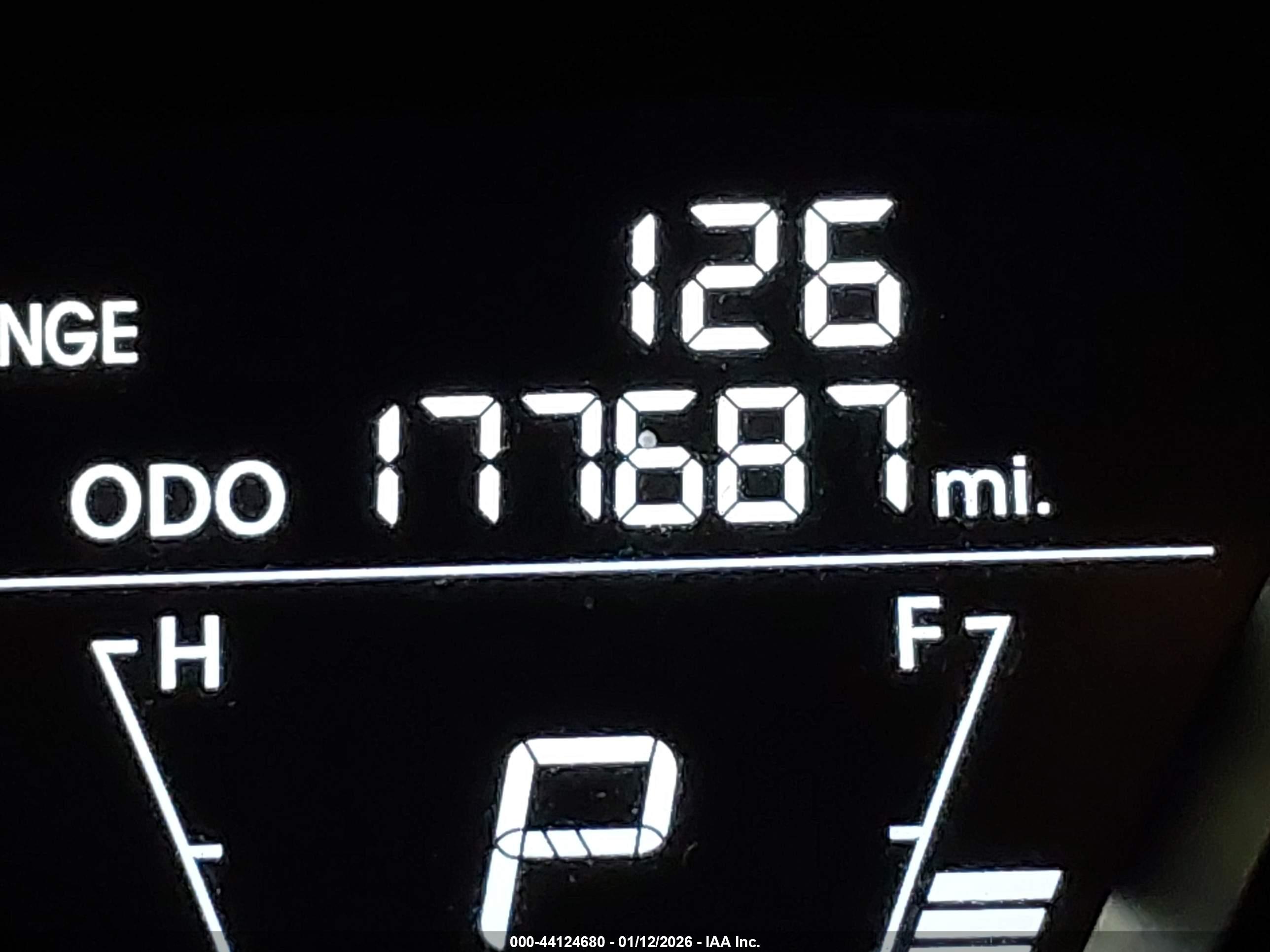 HYUNDAI ELANTRA image 7