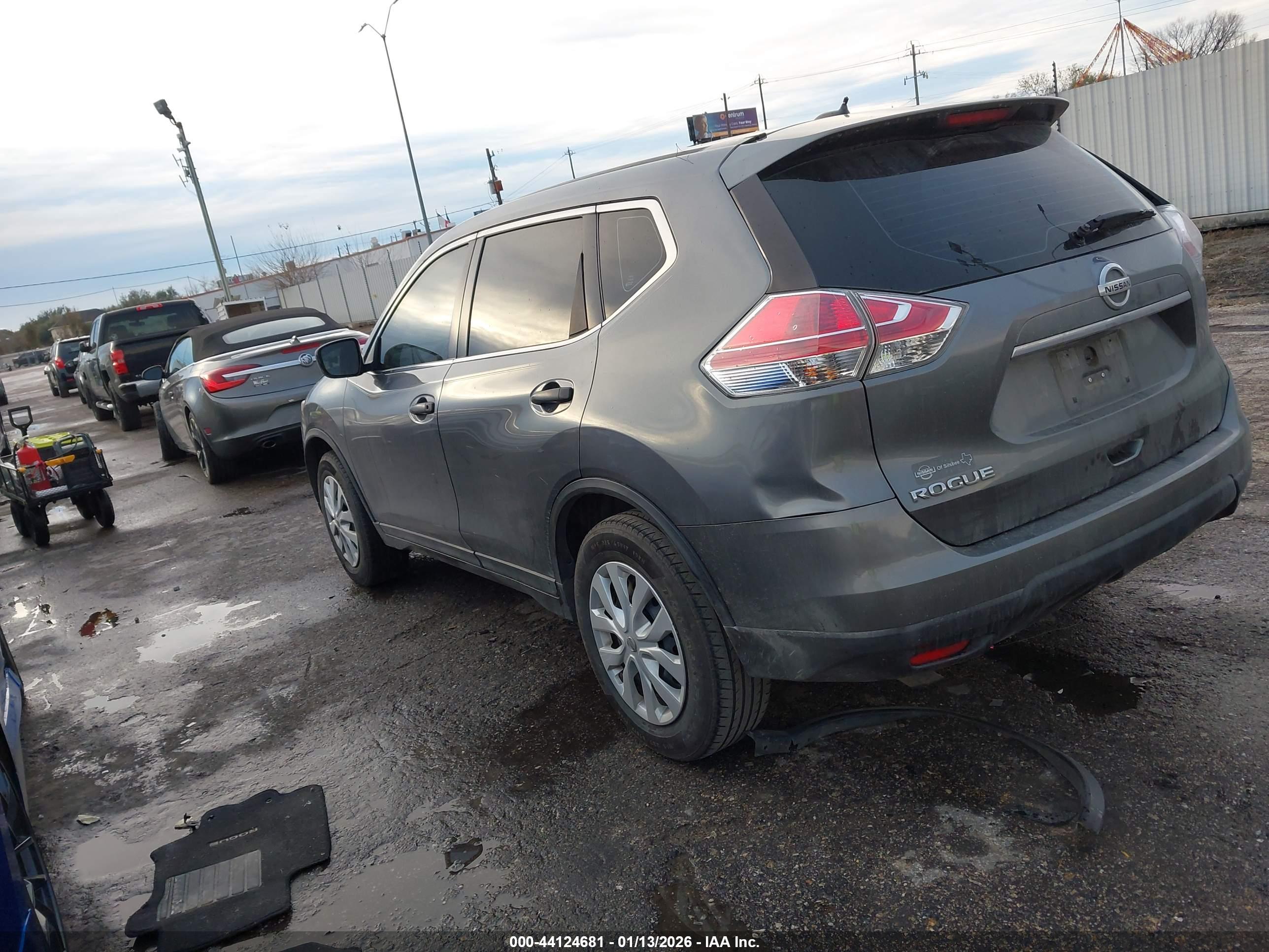 NISSAN ROGUE image 3