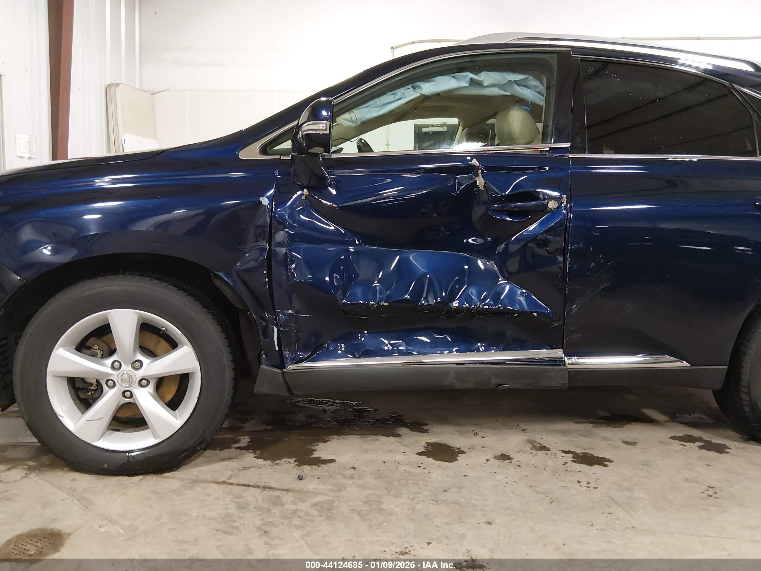 LEXUS RX image 6