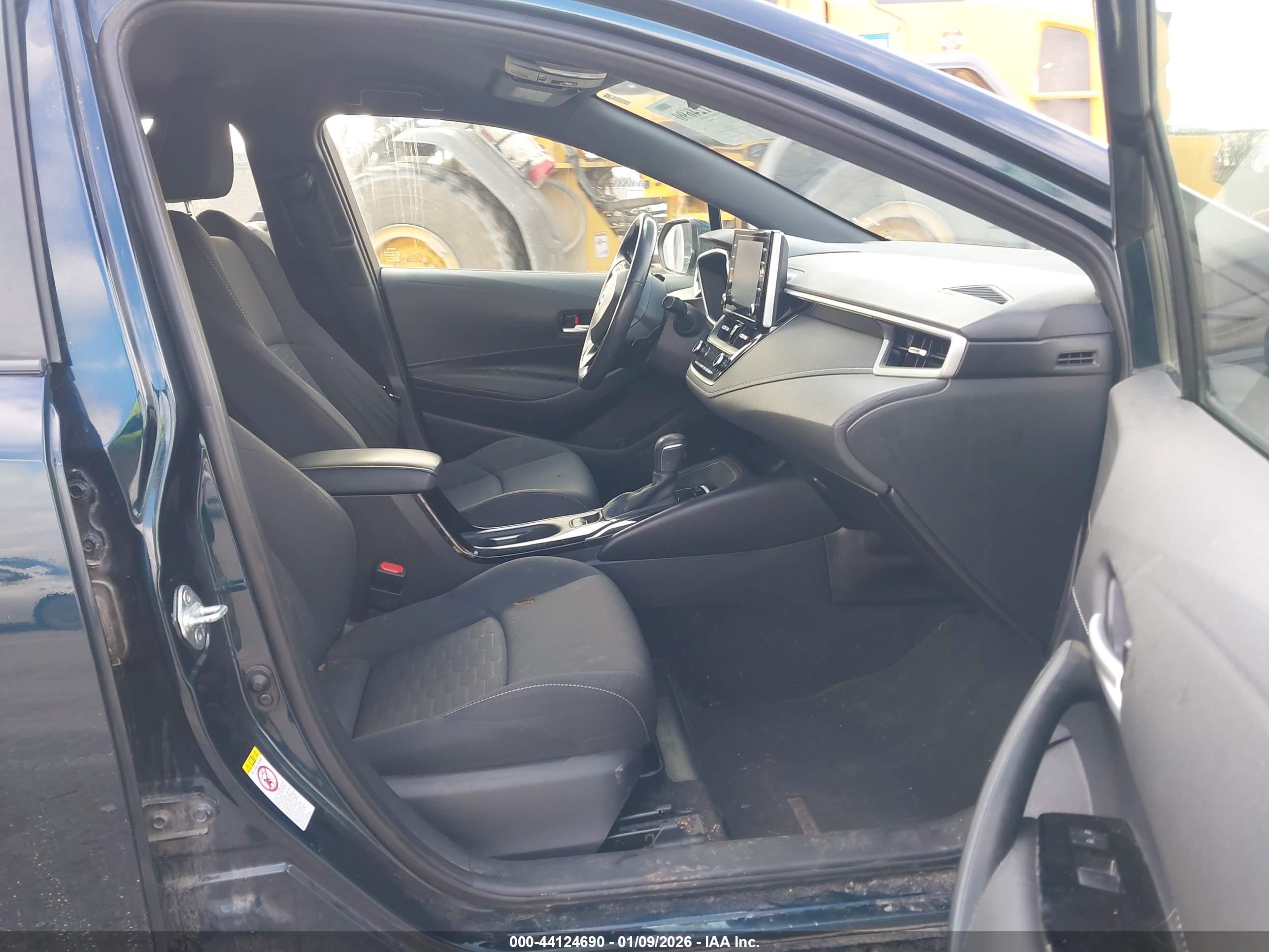 TOYOTA COROLLA image 5