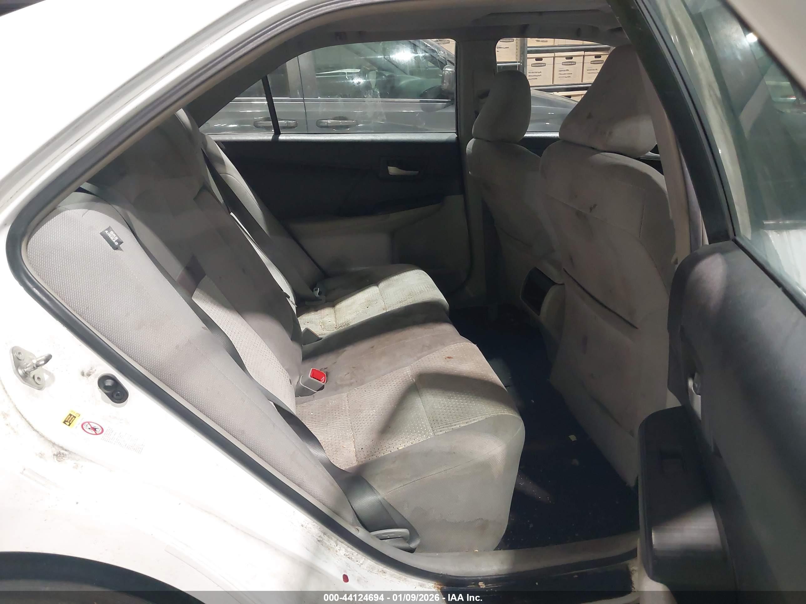 TOYOTA CAMRY image 8