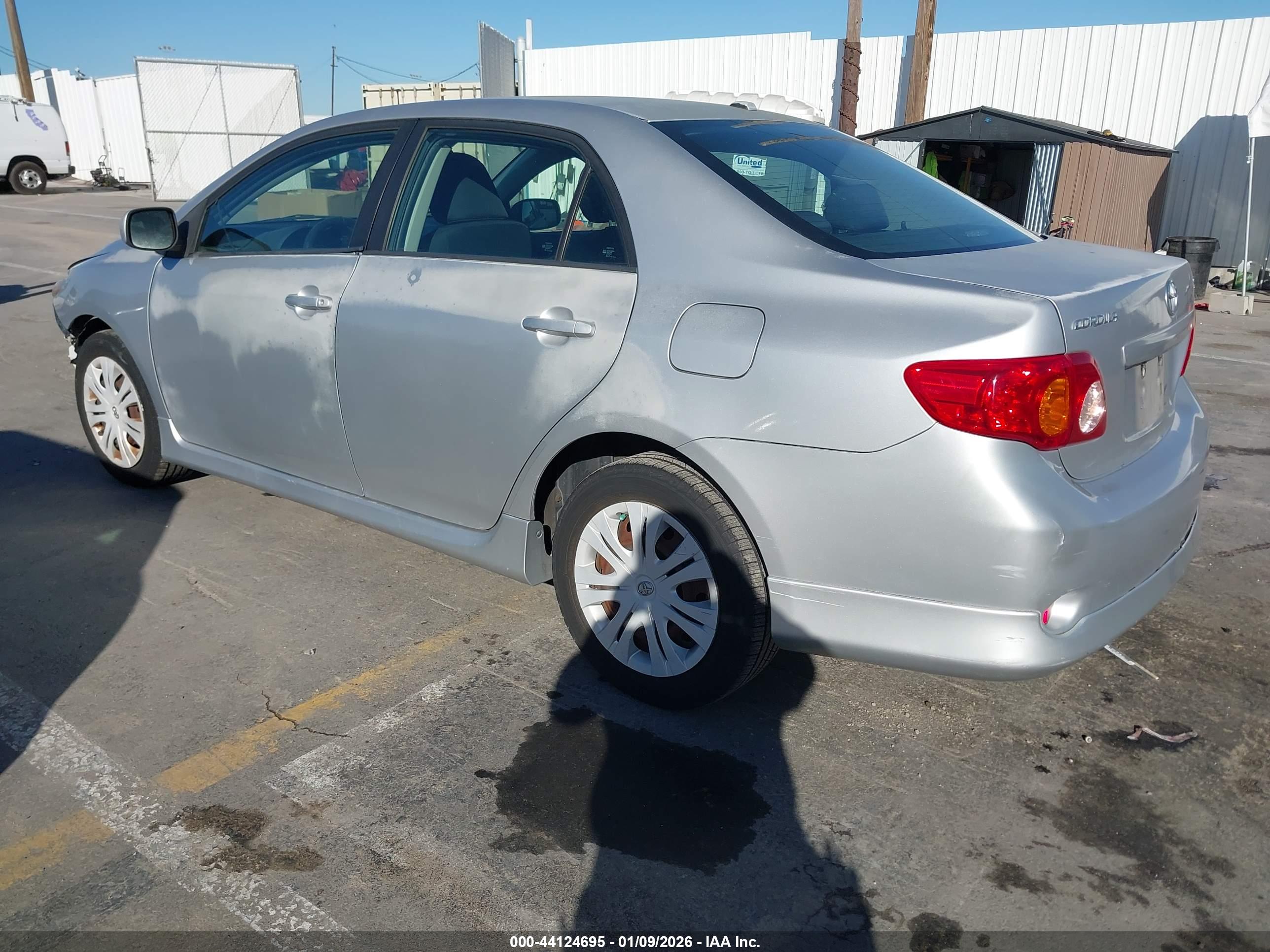 TOYOTA COROLLA image 3
