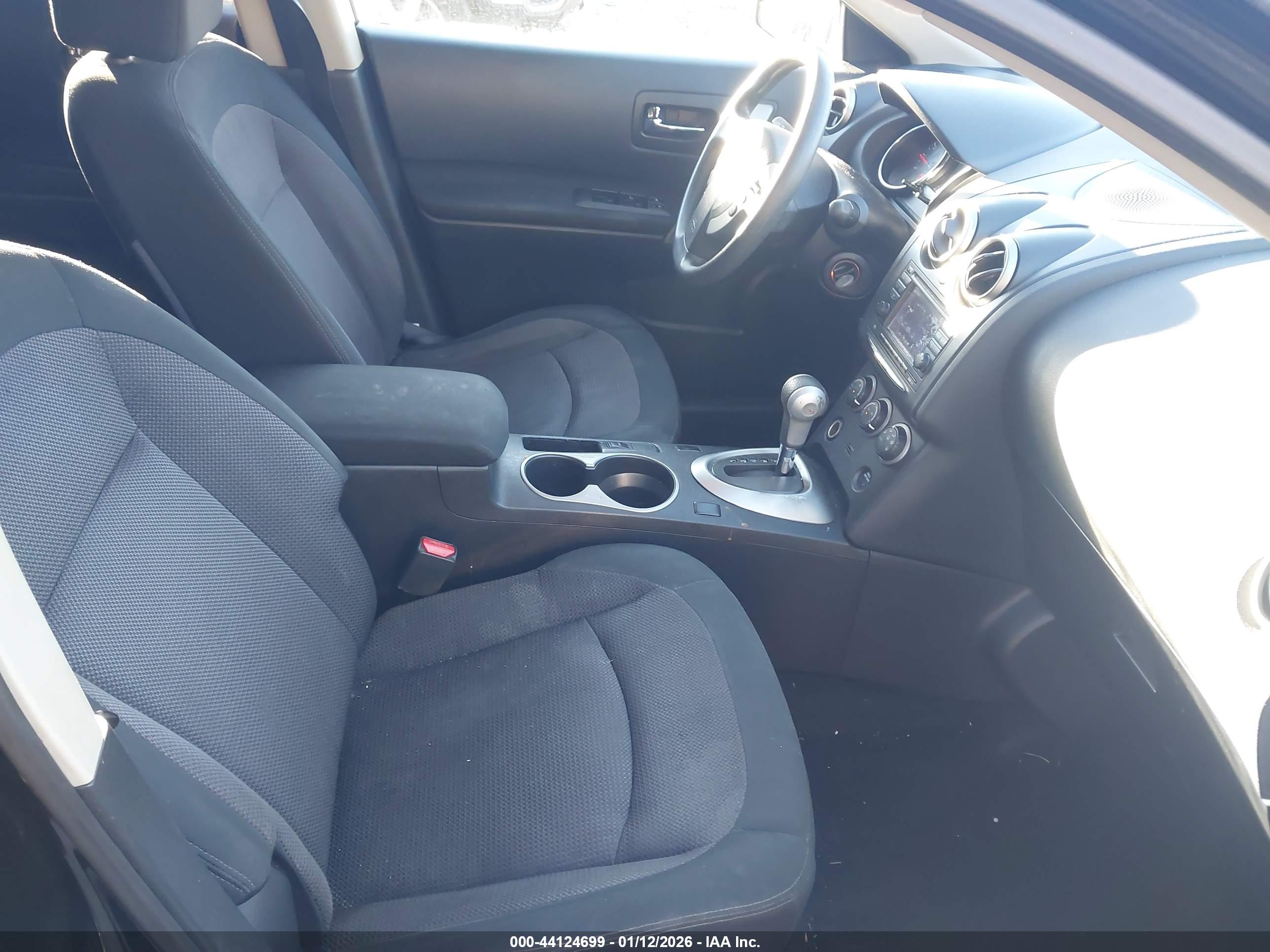 NISSAN ROGUE image 5