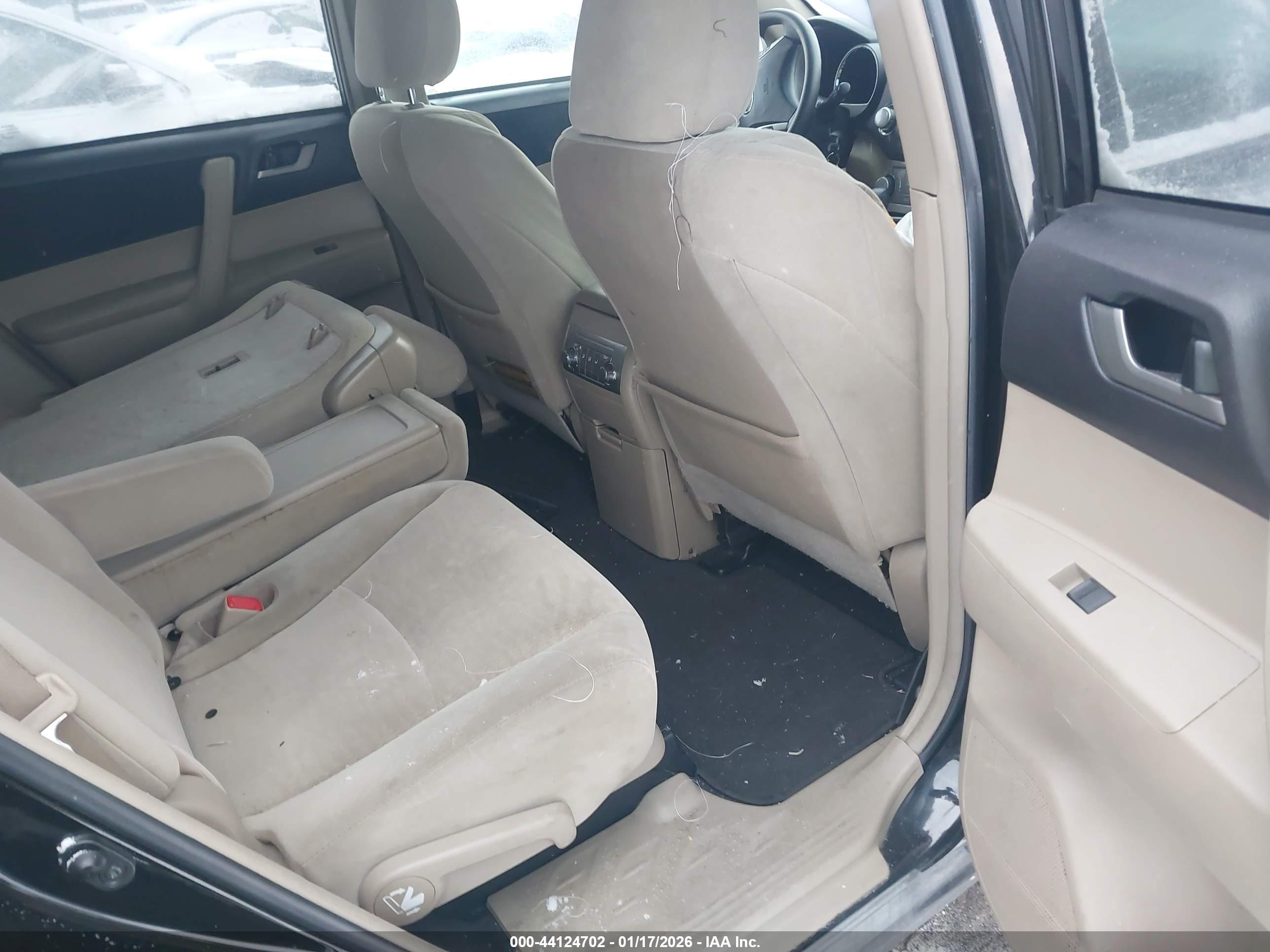 TOYOTA HIGHLANDER image 8