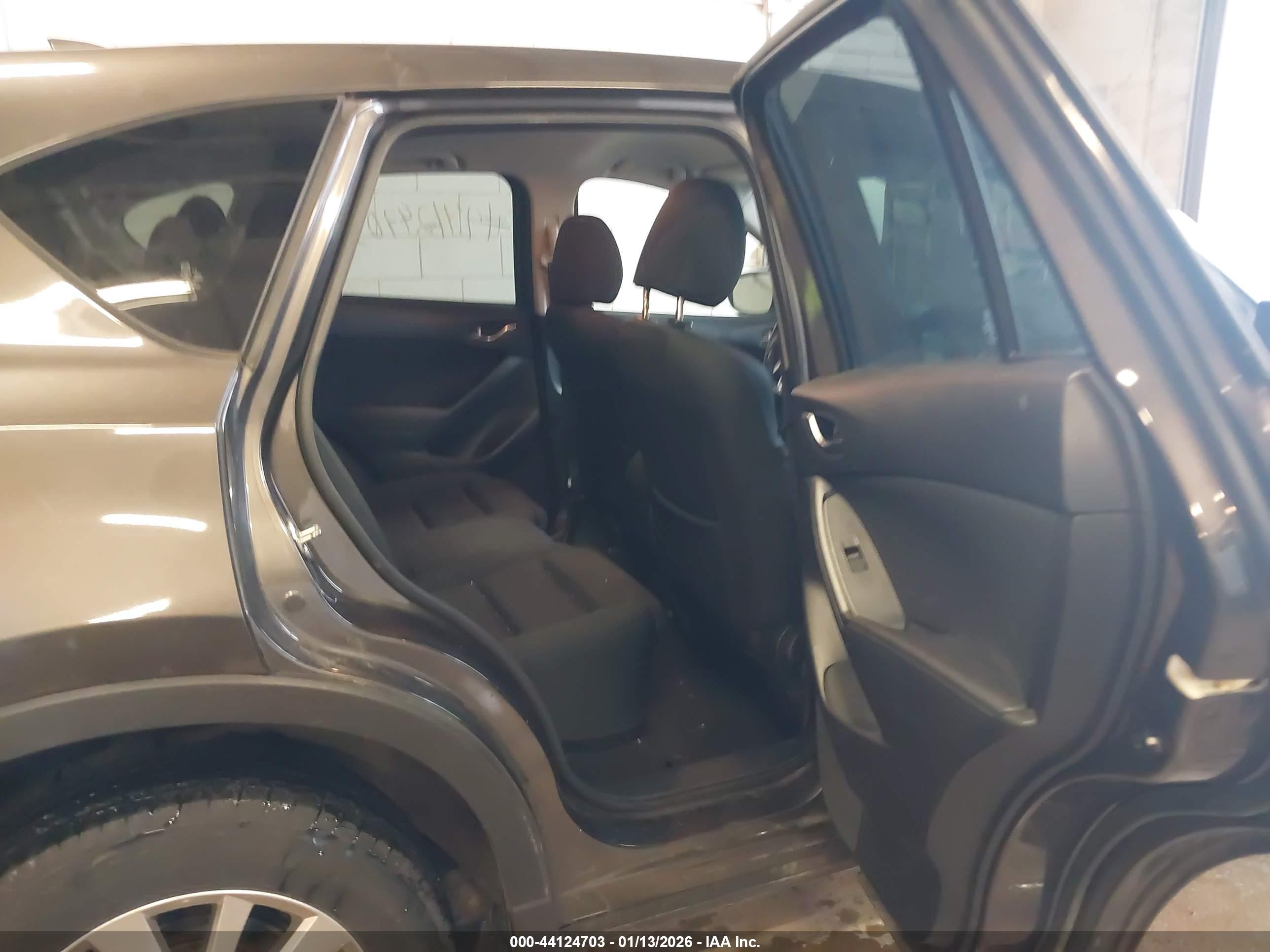 MAZDA CX-5 image 8