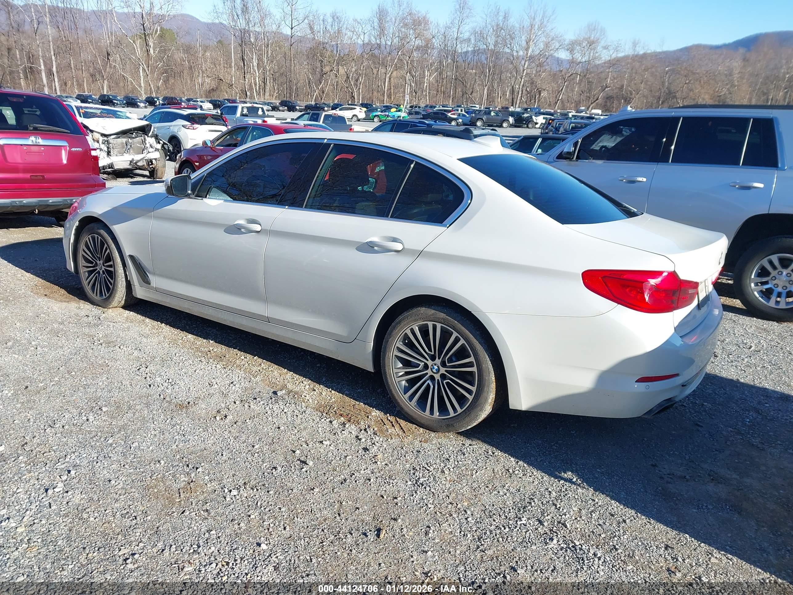BMW 540I image 3