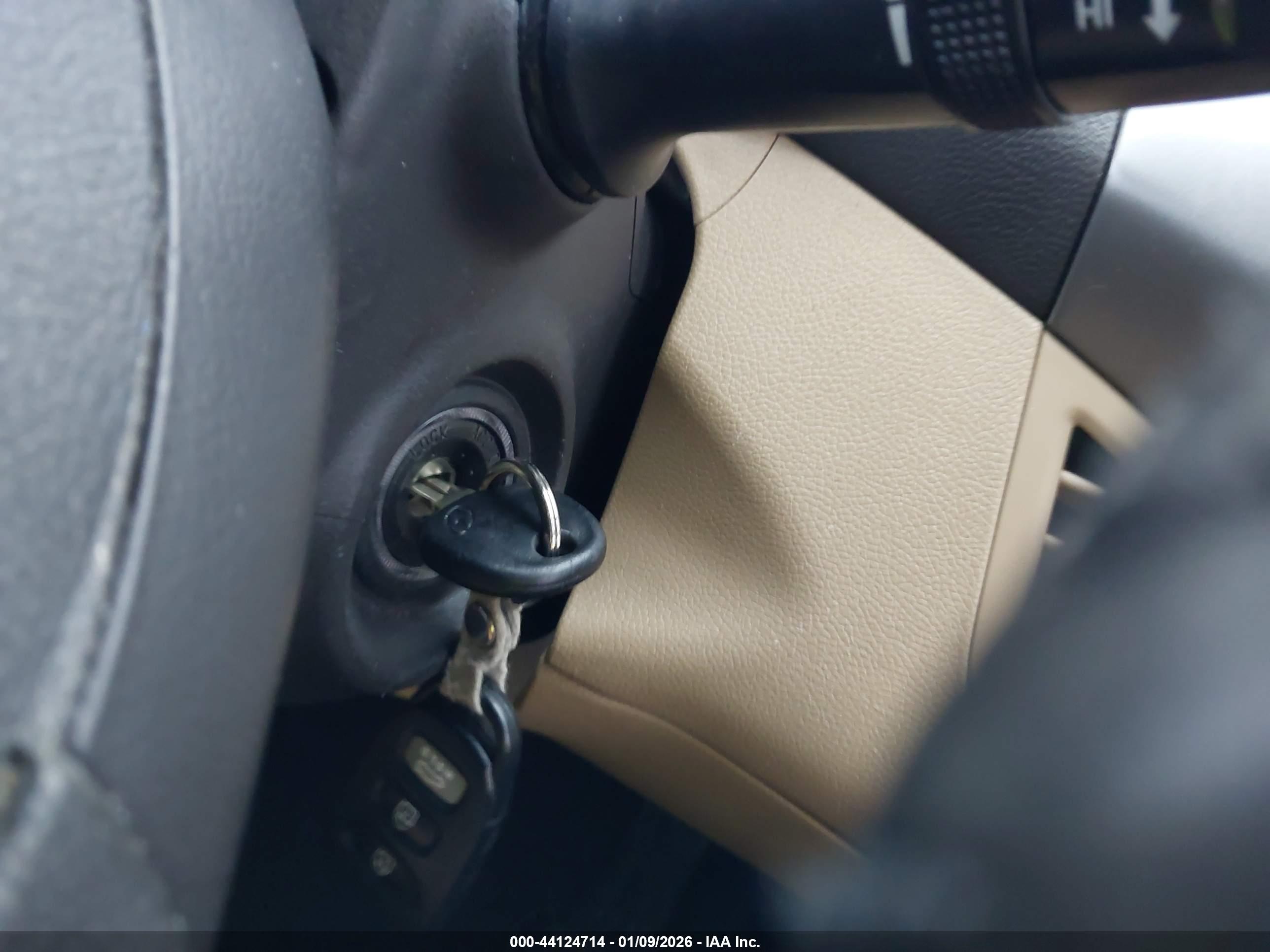 HYUNDAI ELANTRA image 11