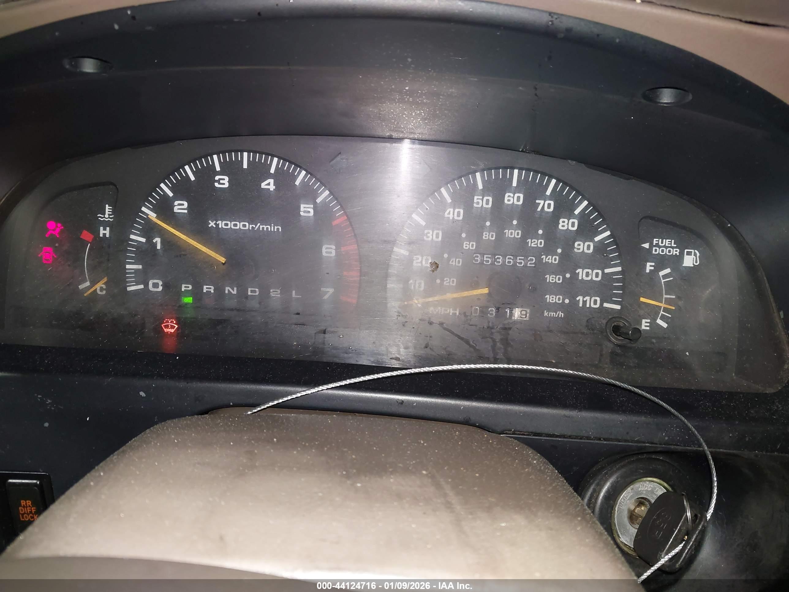 TOYOTA 4RUNNER image 7