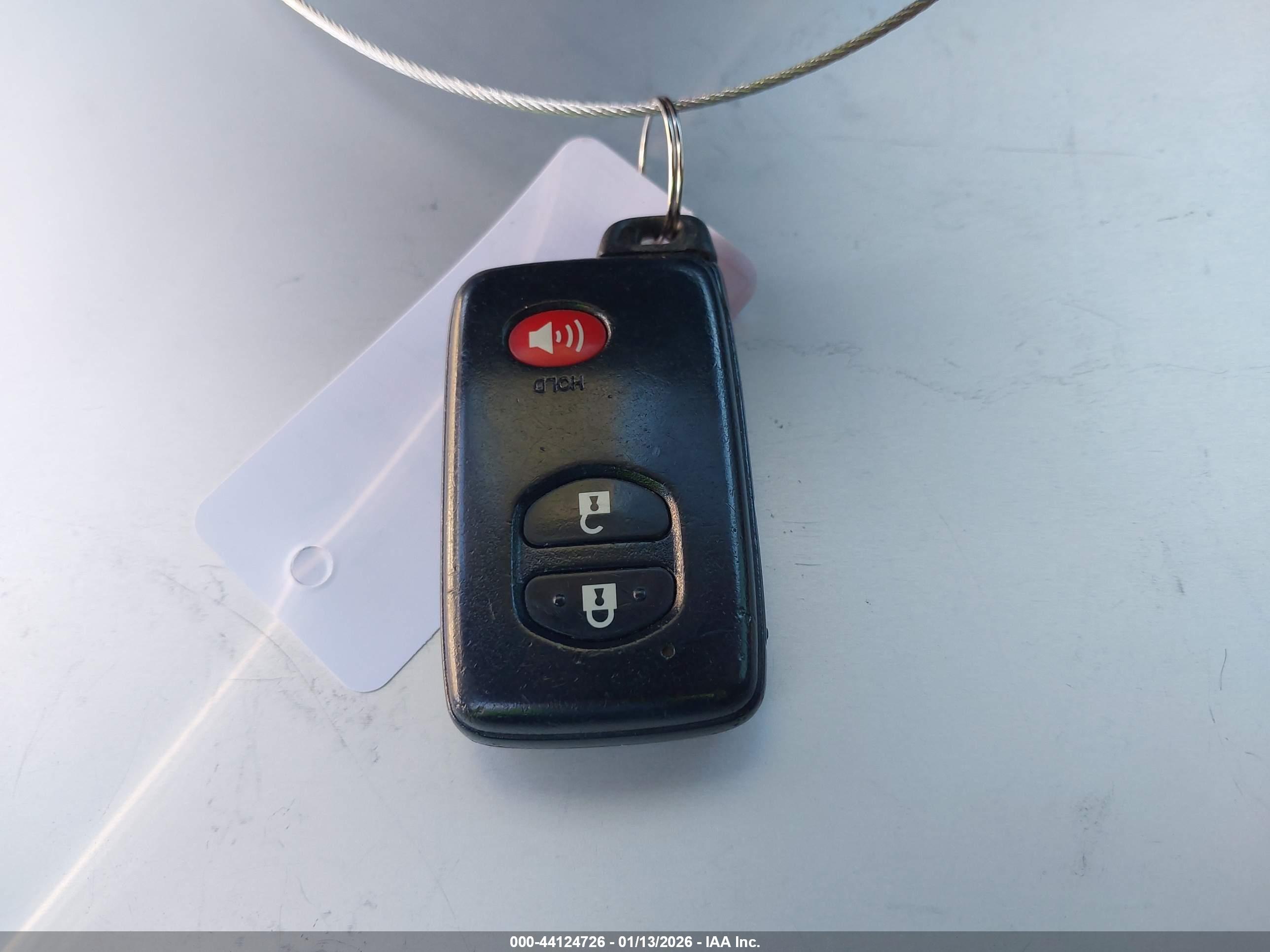 TOYOTA PRIUS image 11