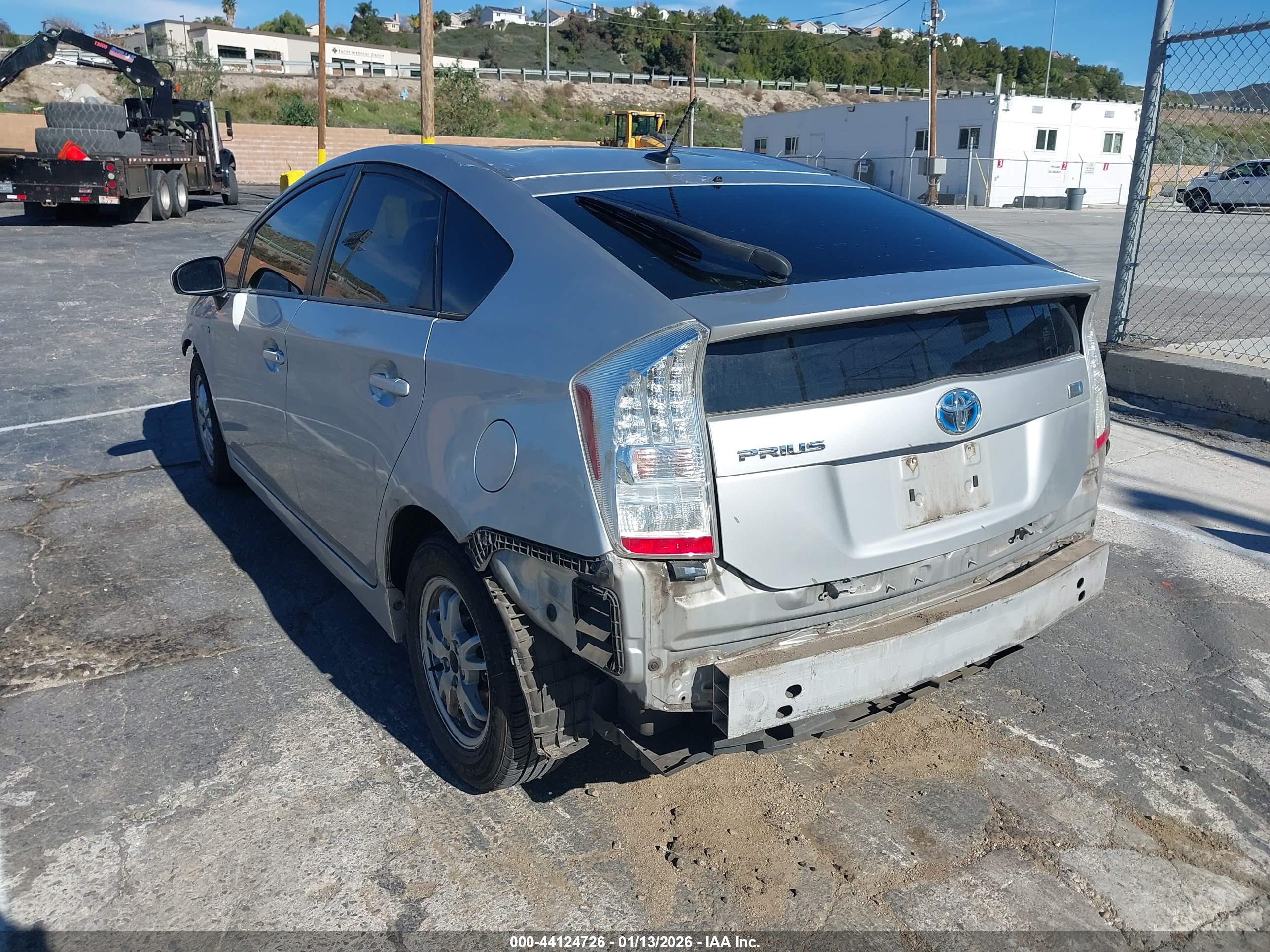 TOYOTA PRIUS image 3