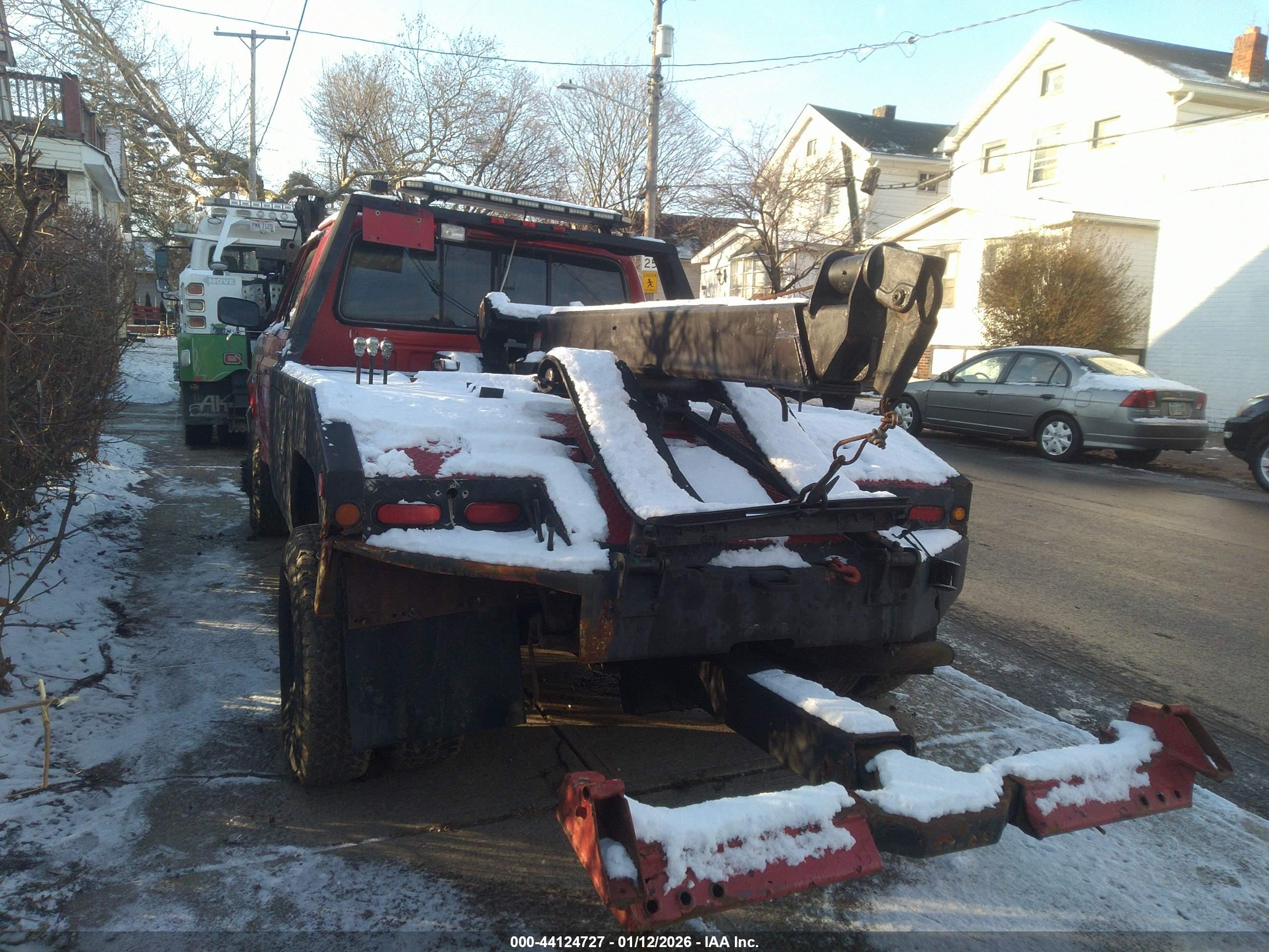 FORD TOW image 4