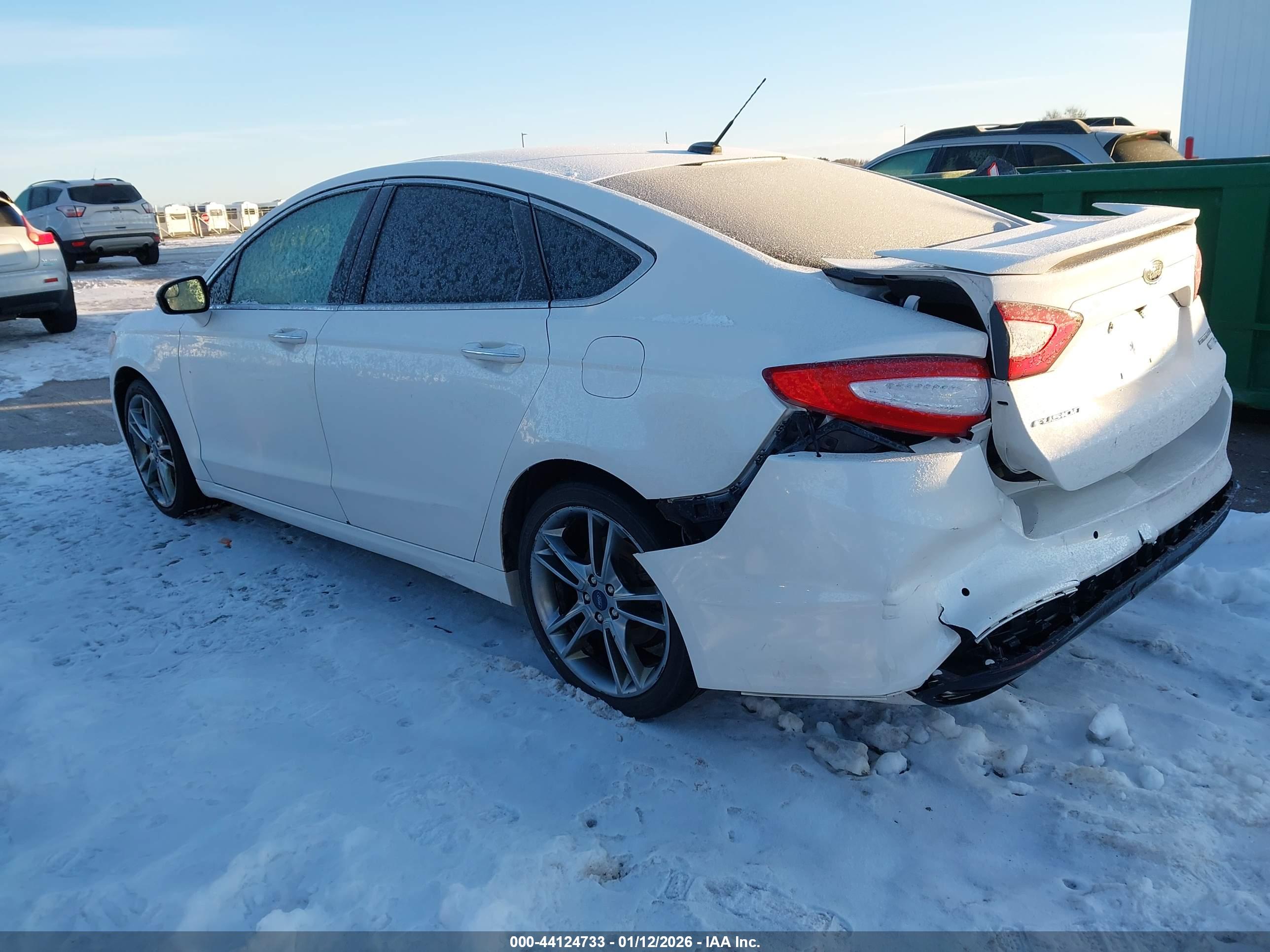 FORD FUSION image 3