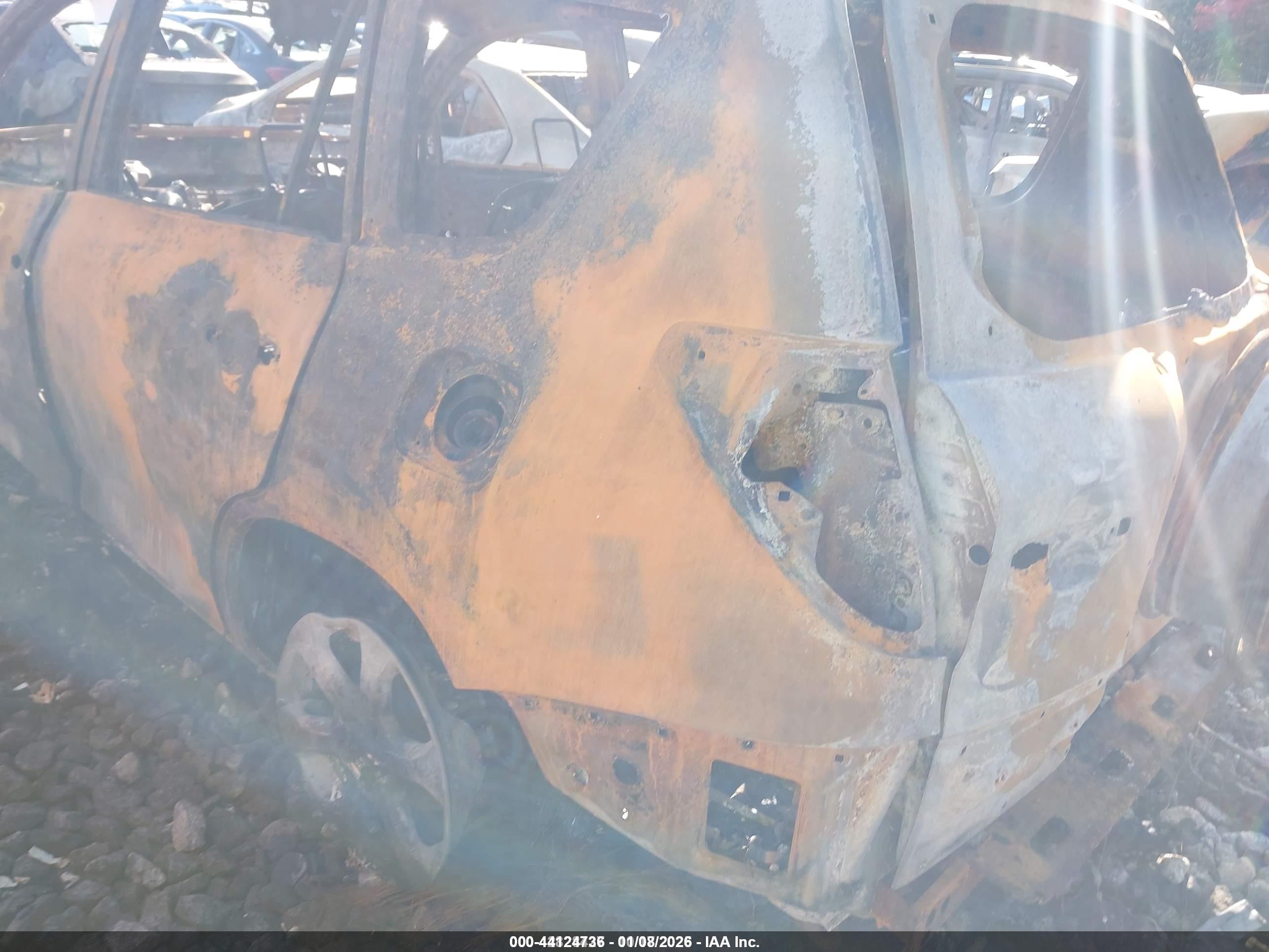 TOYOTA RAV4 image 6