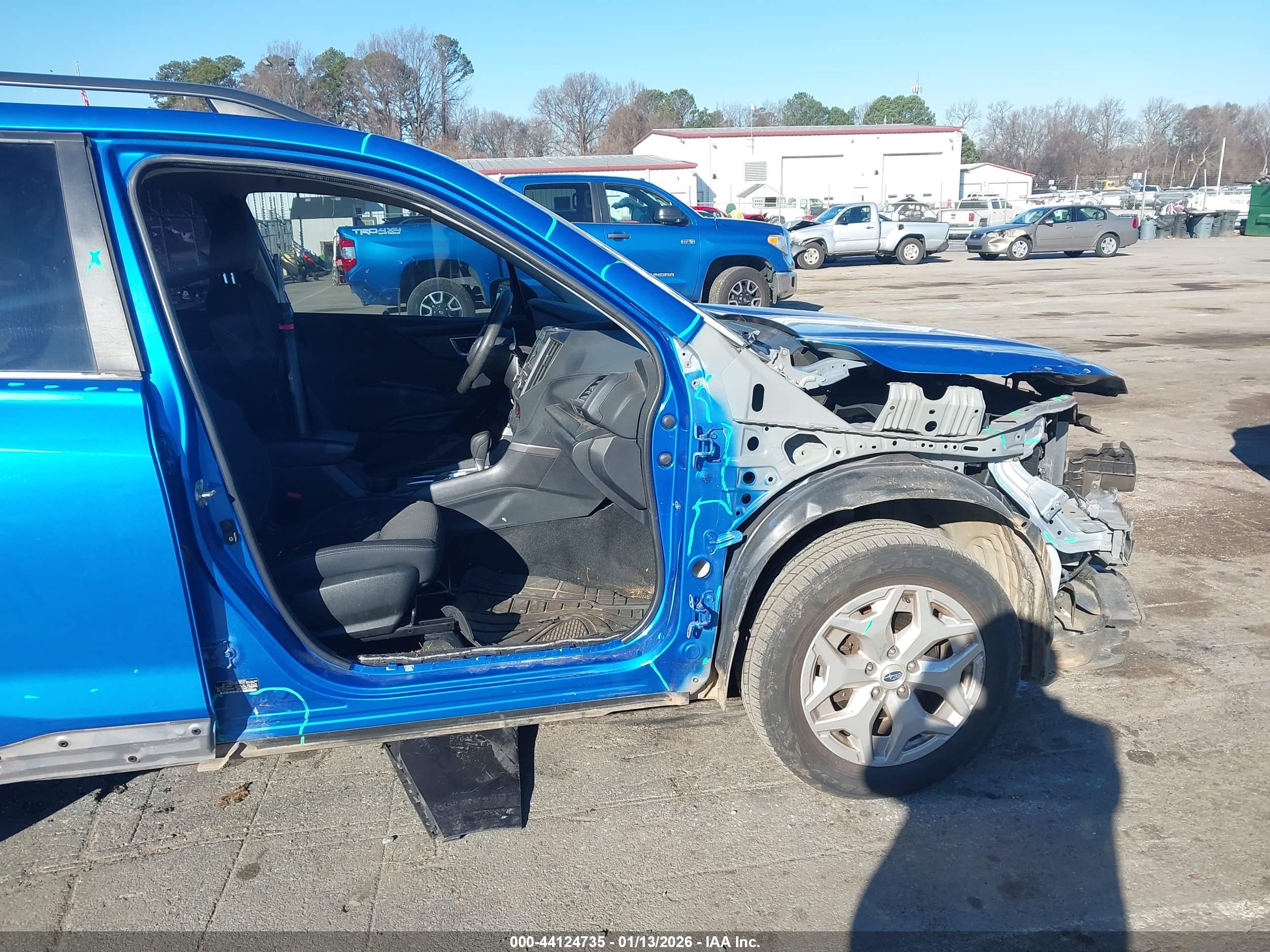 SUBARU FORESTER image 6
