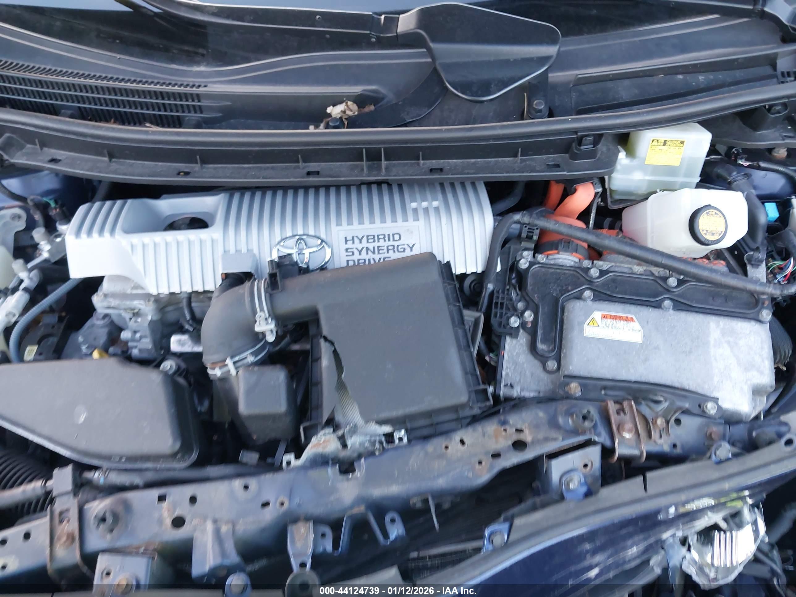 TOYOTA PRIUS image 10