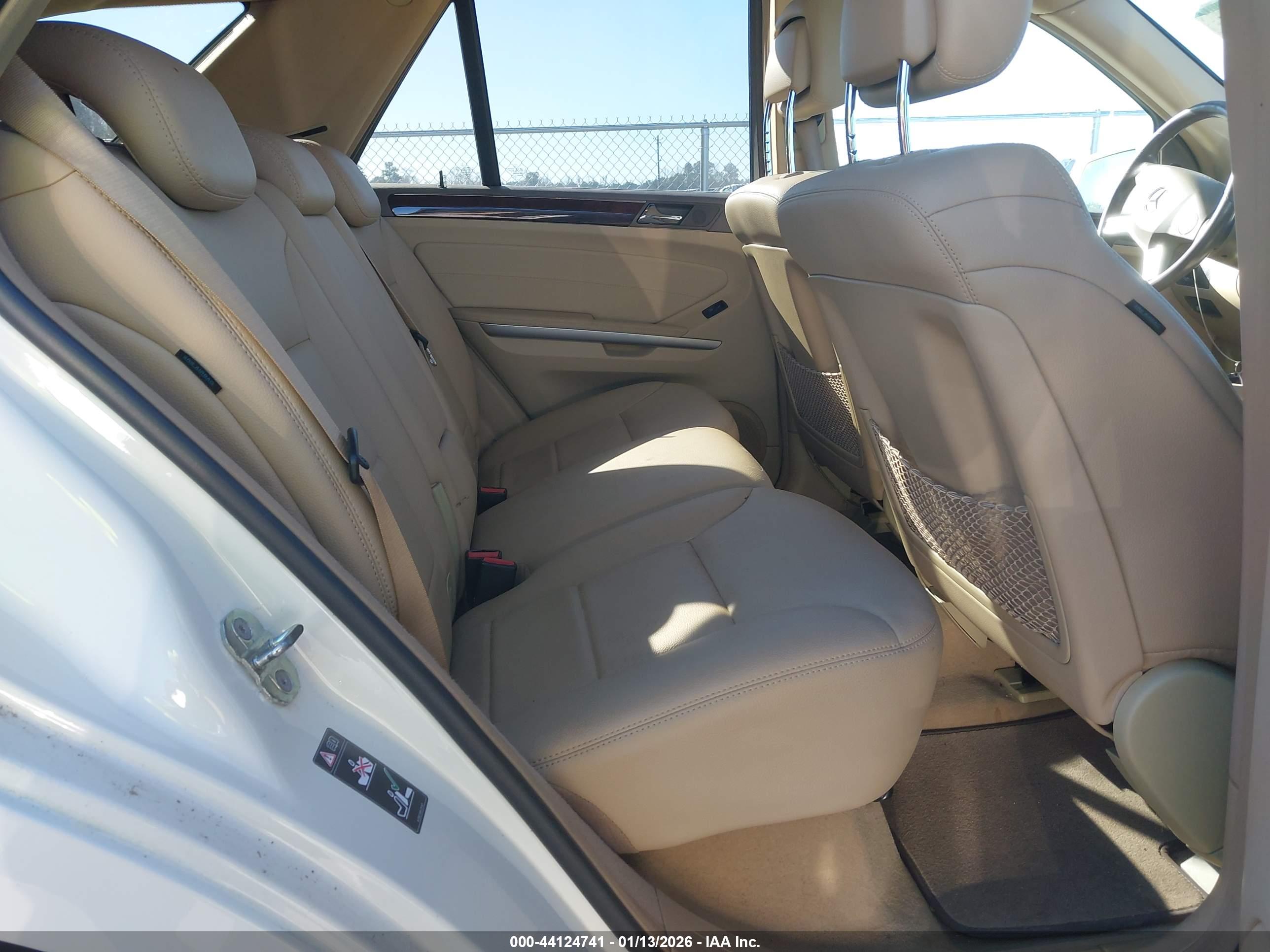 MERCEDES-BENZ ML image 8