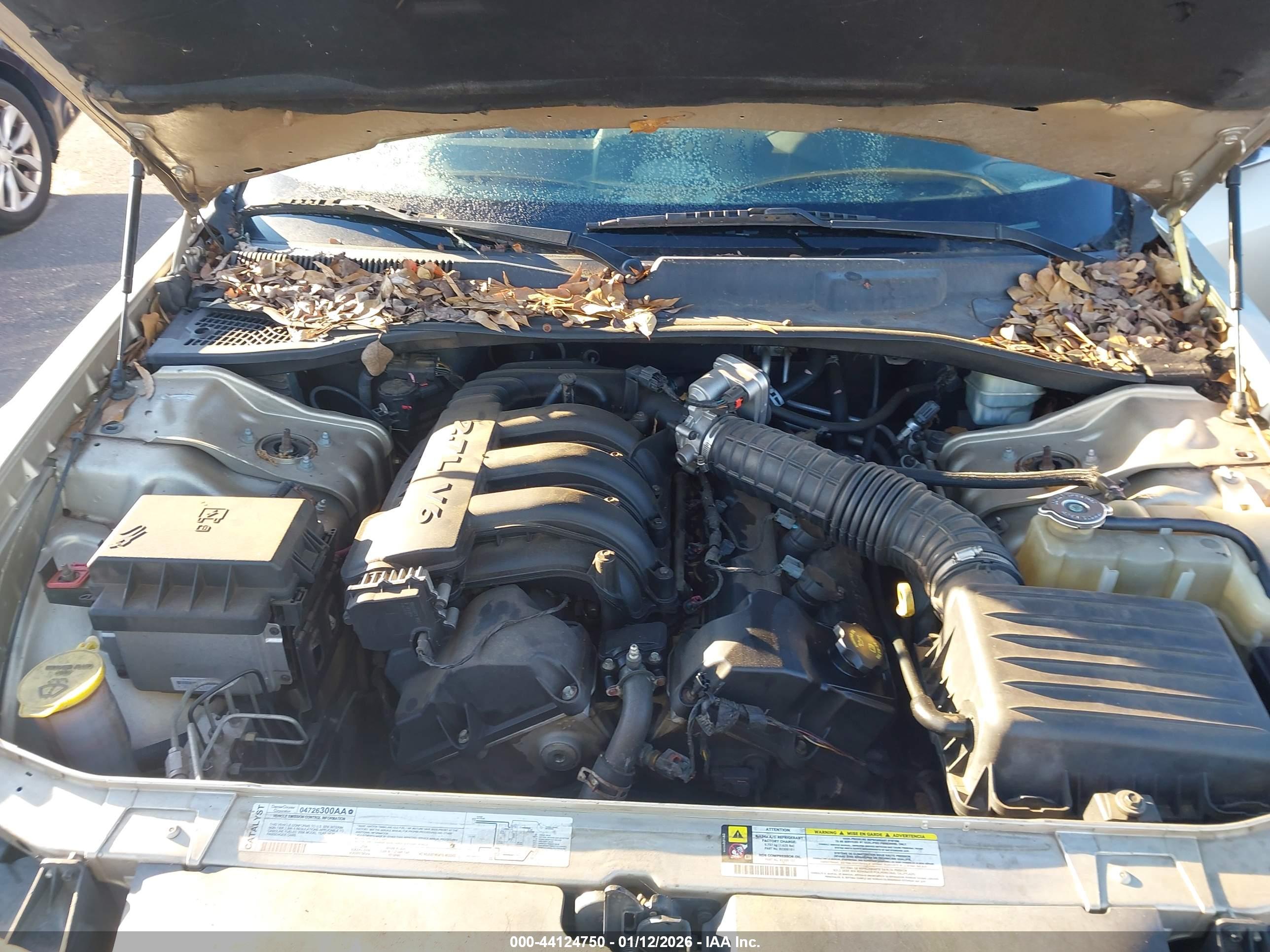 CHRYSLER 300 image 10