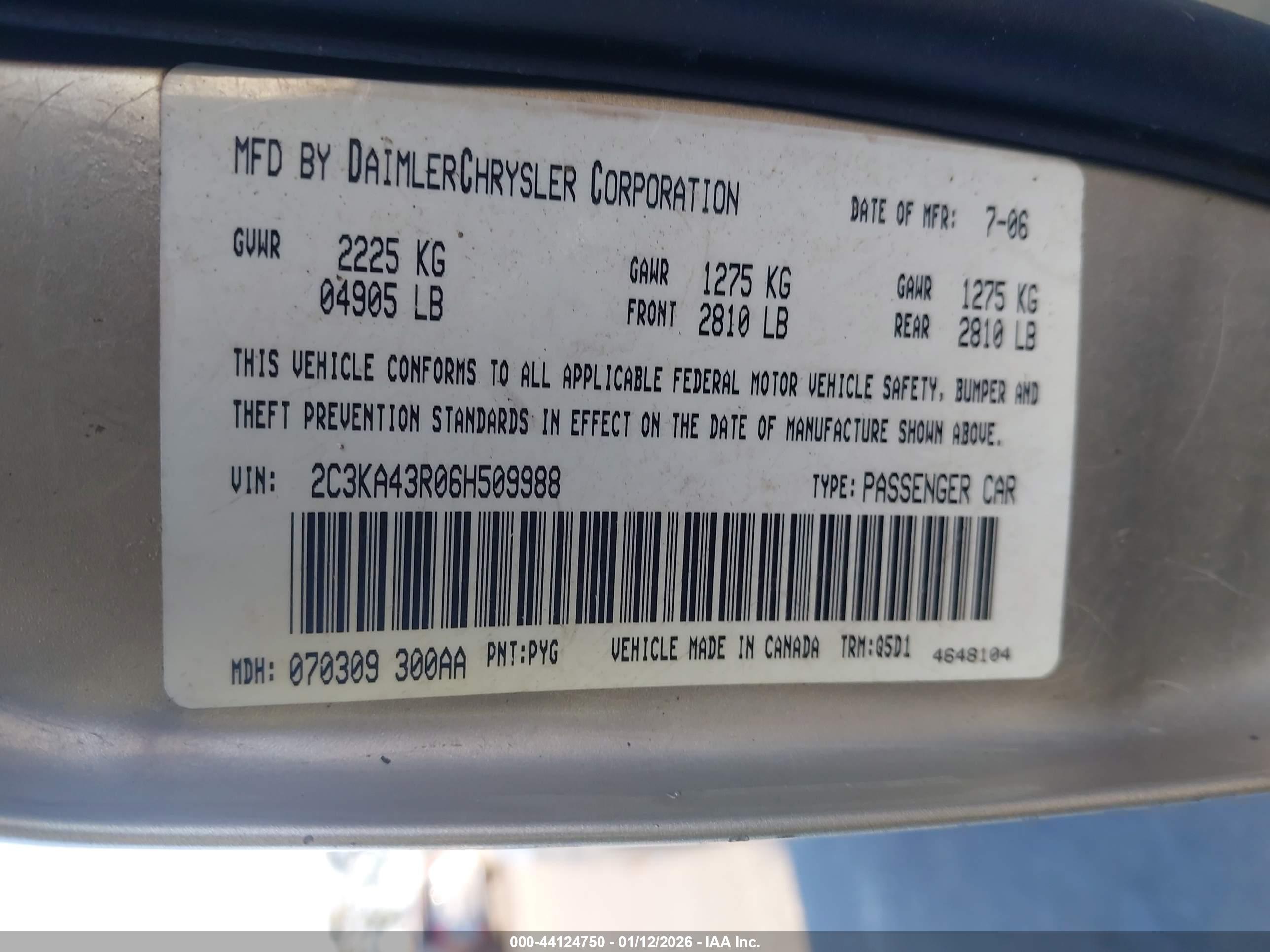 CHRYSLER 300 image 9