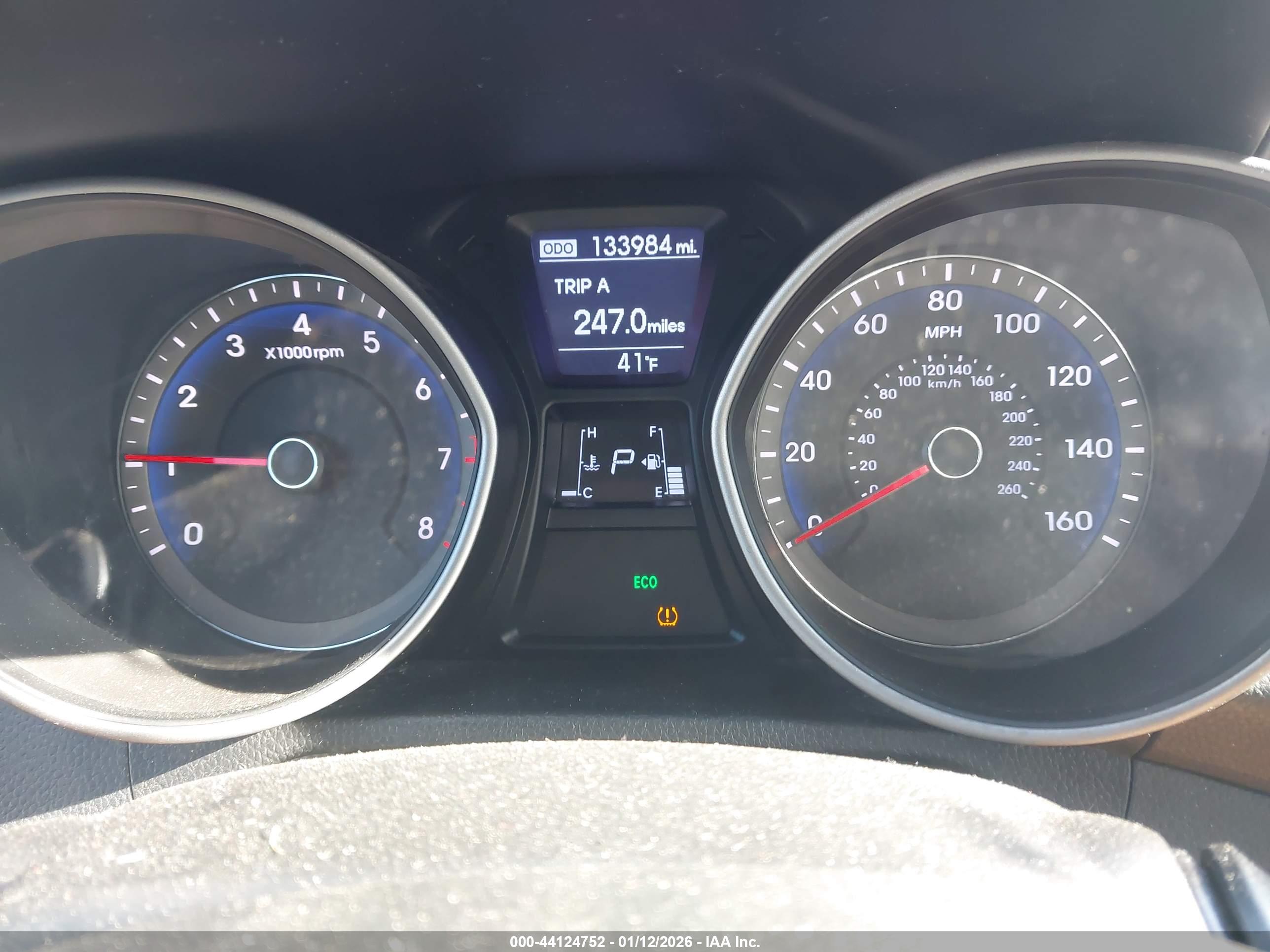 HYUNDAI ELANTRA image 7
