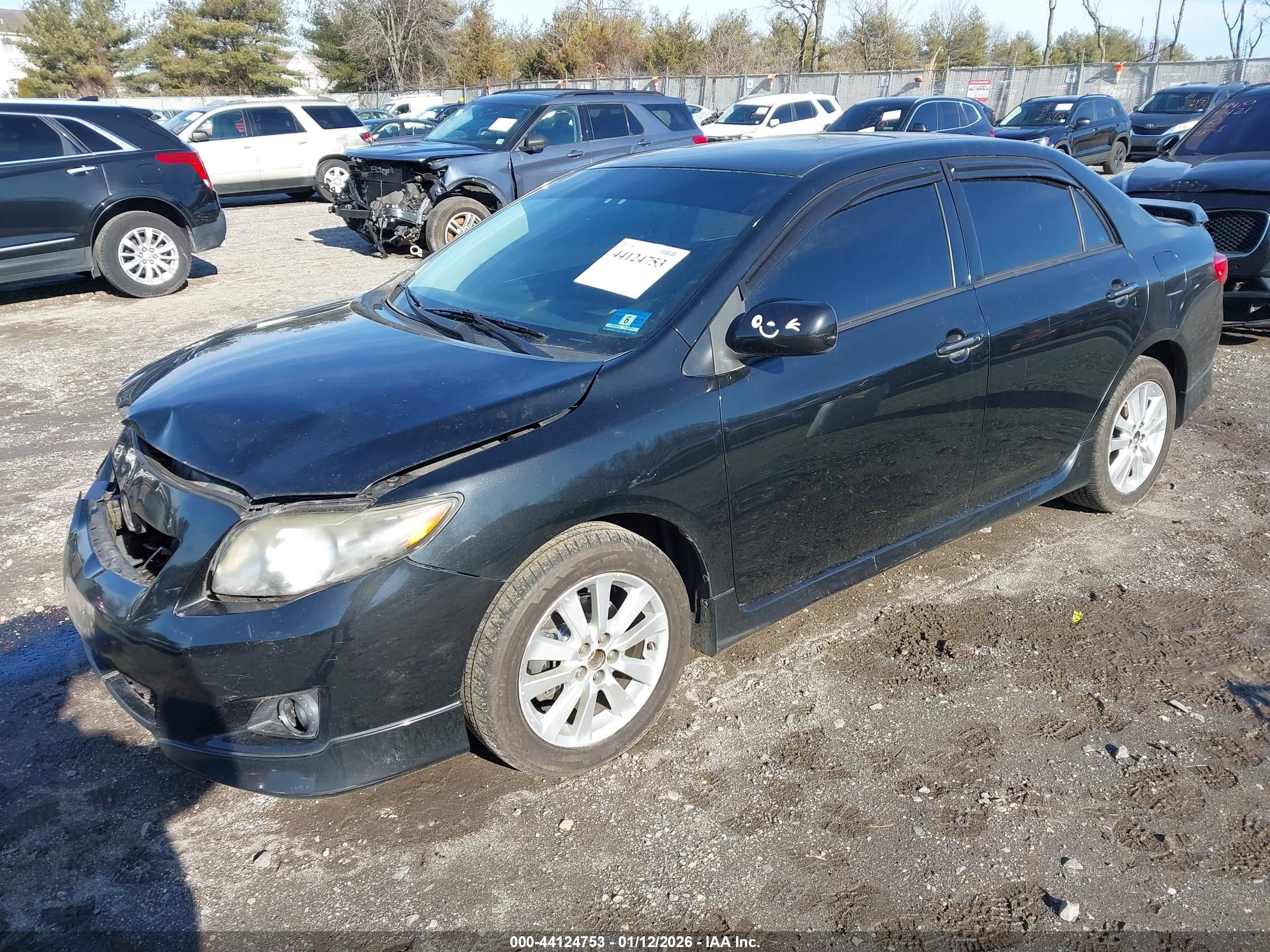 TOYOTA COROLLA image 2