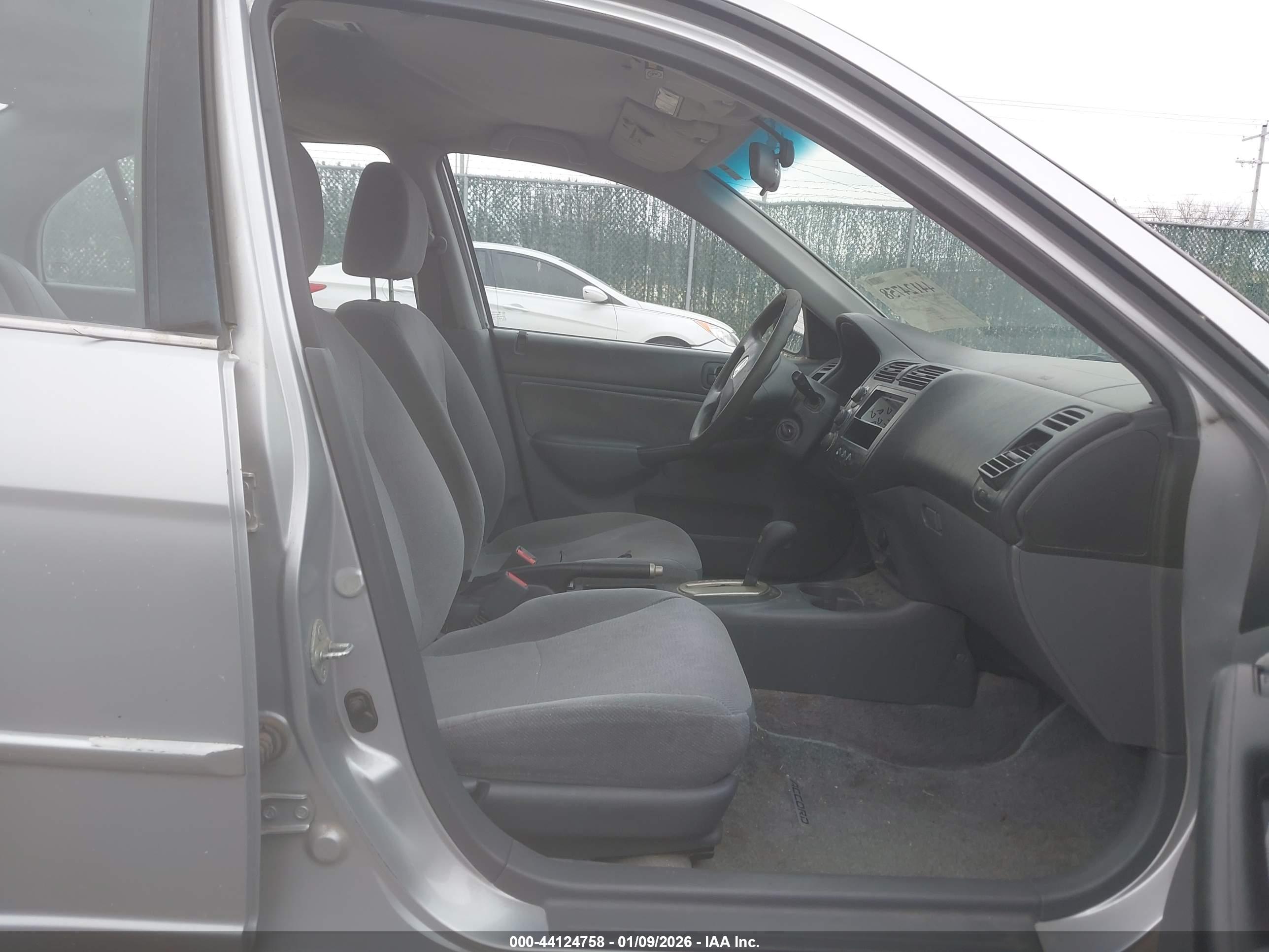 HONDA CIVIC image 5