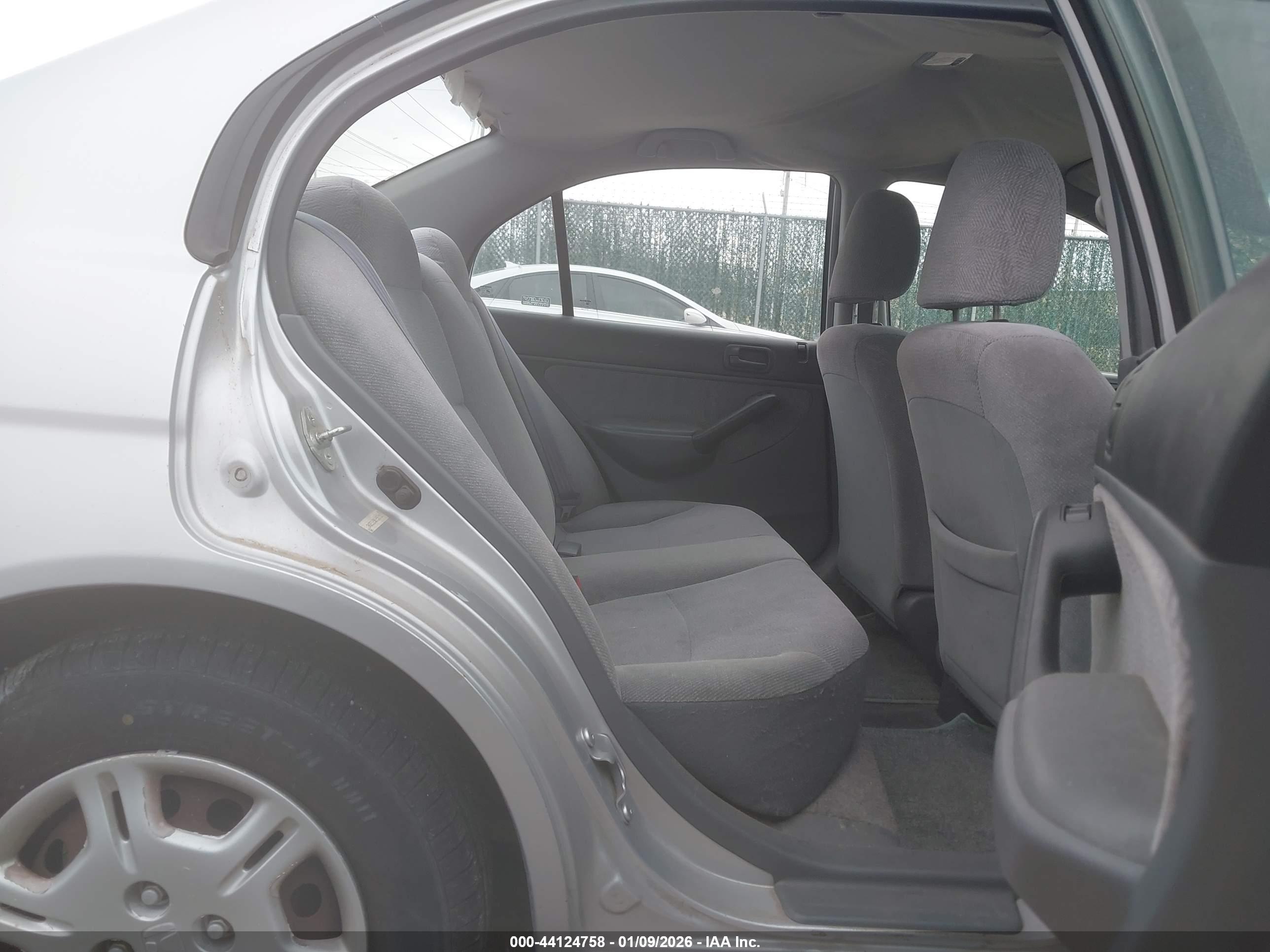 HONDA CIVIC image 8