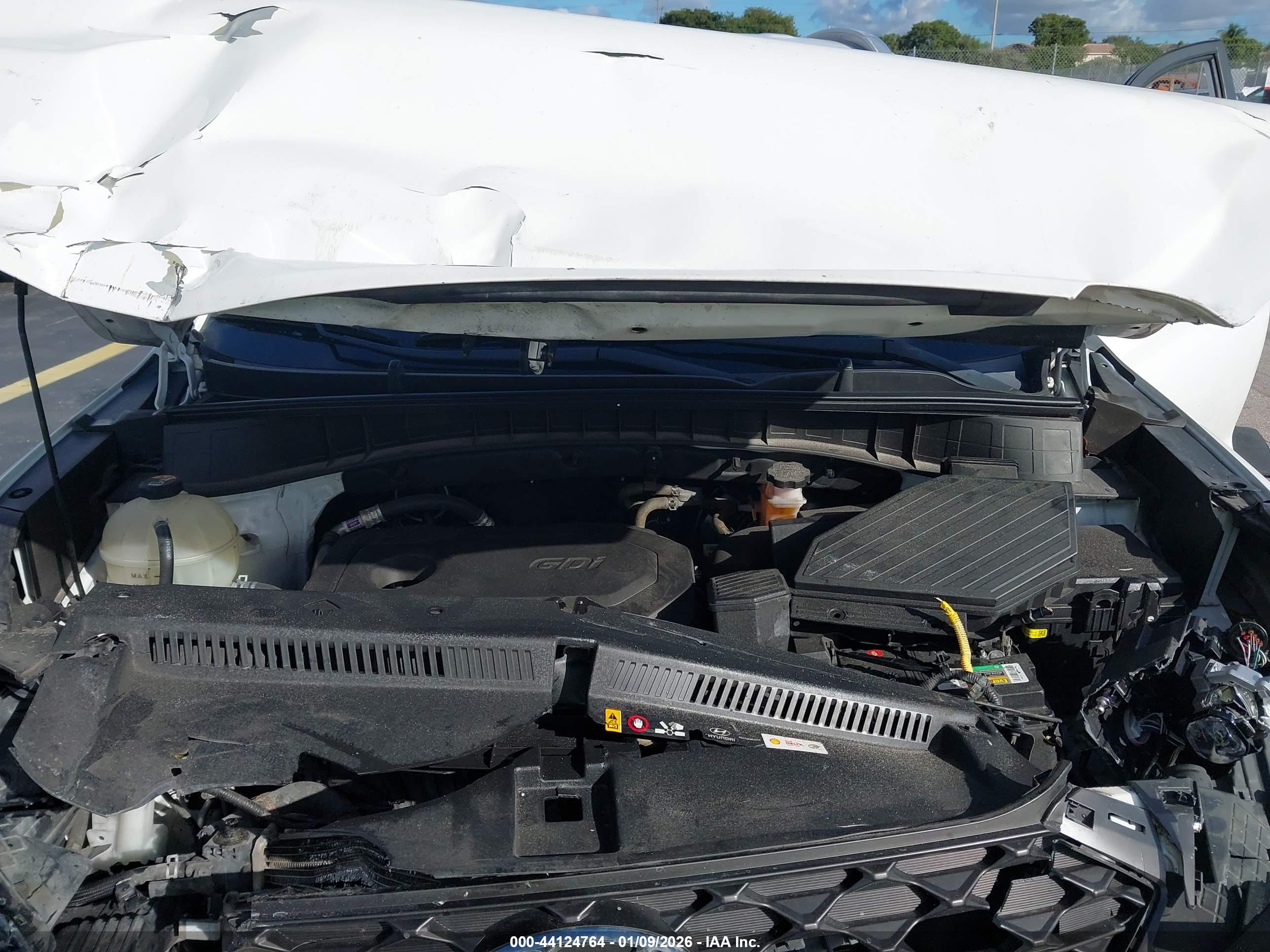 HYUNDAI TUCSON image 10