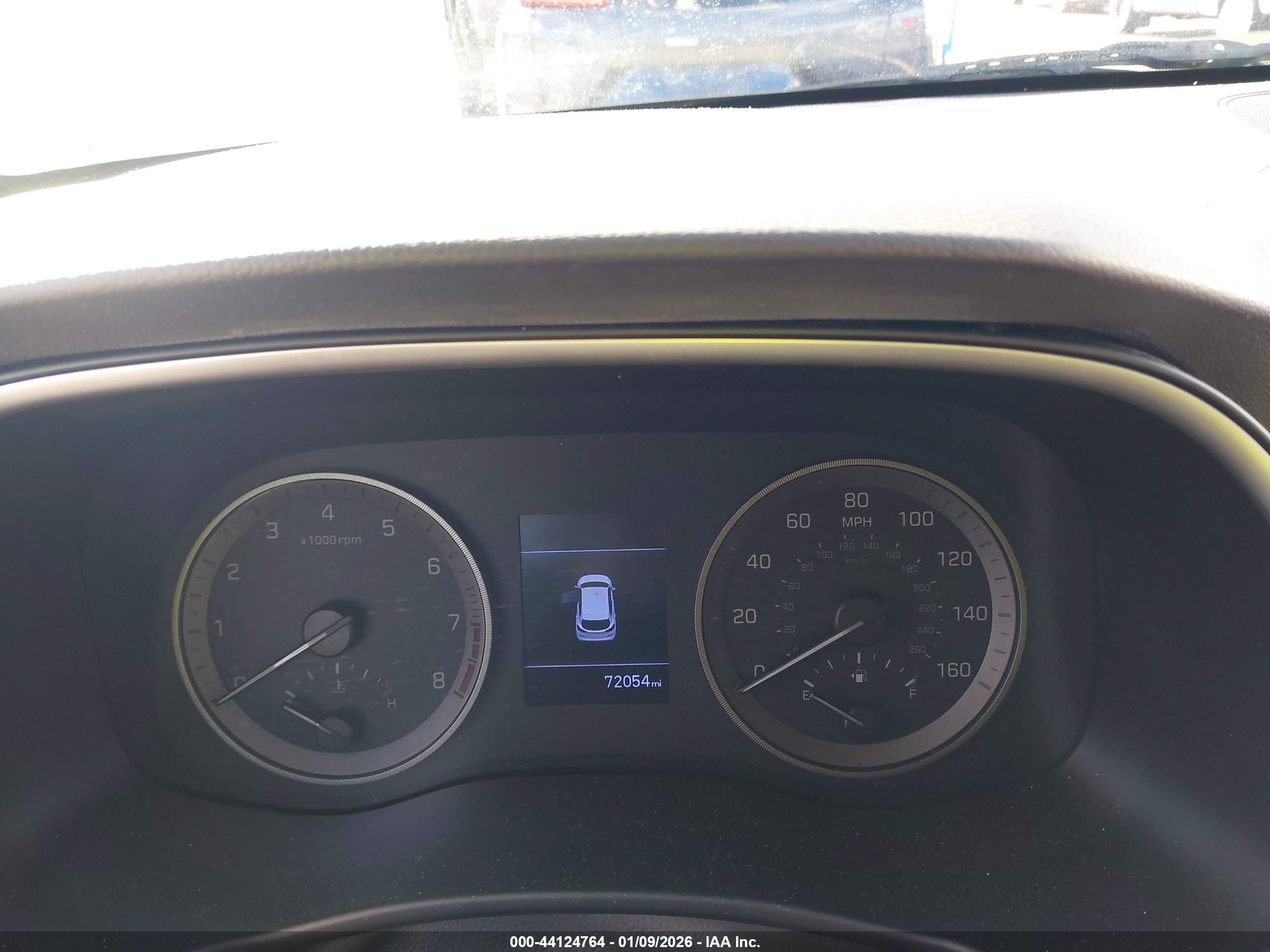 HYUNDAI TUCSON image 7