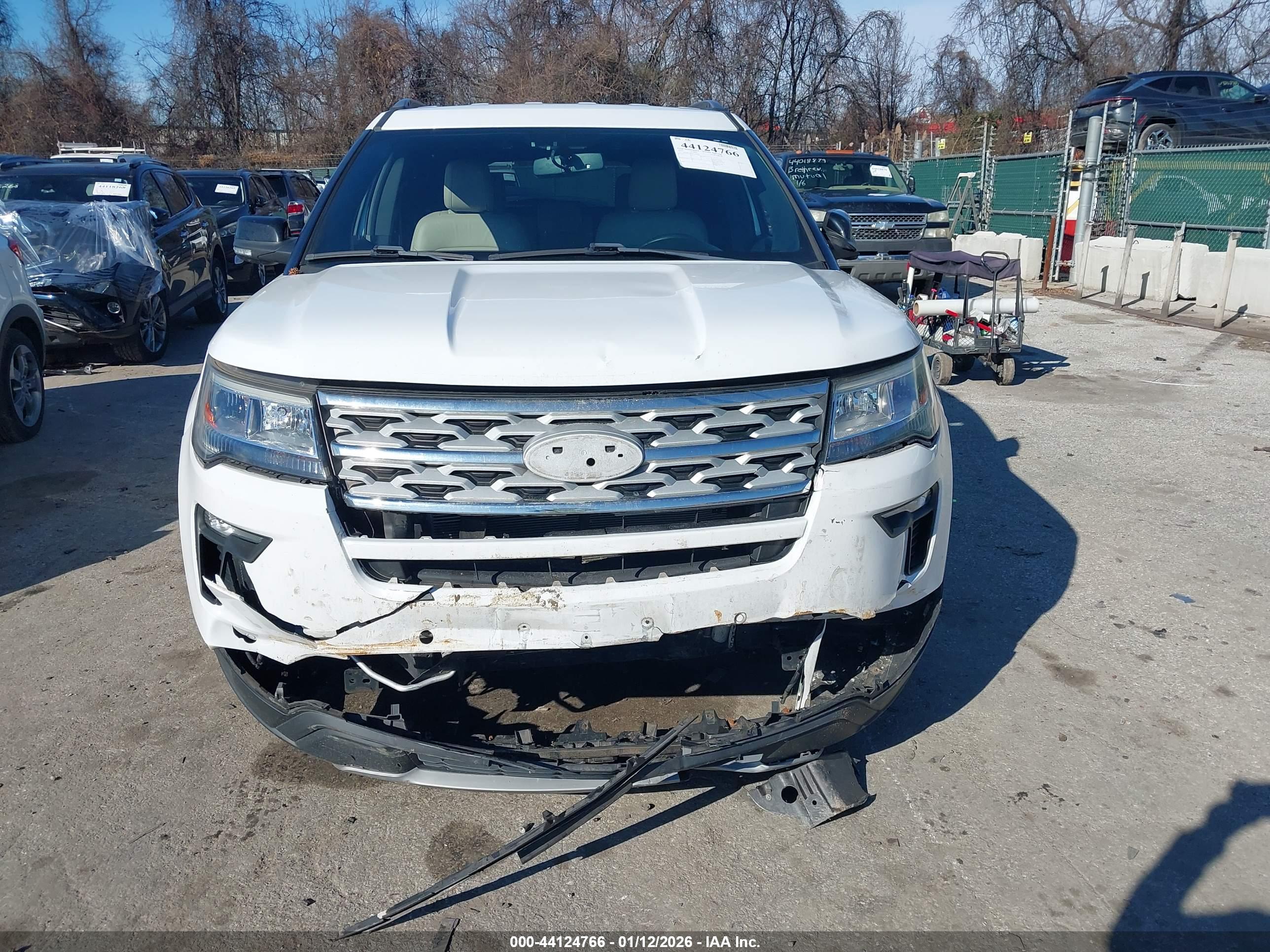 FORD EXPLORER image 6