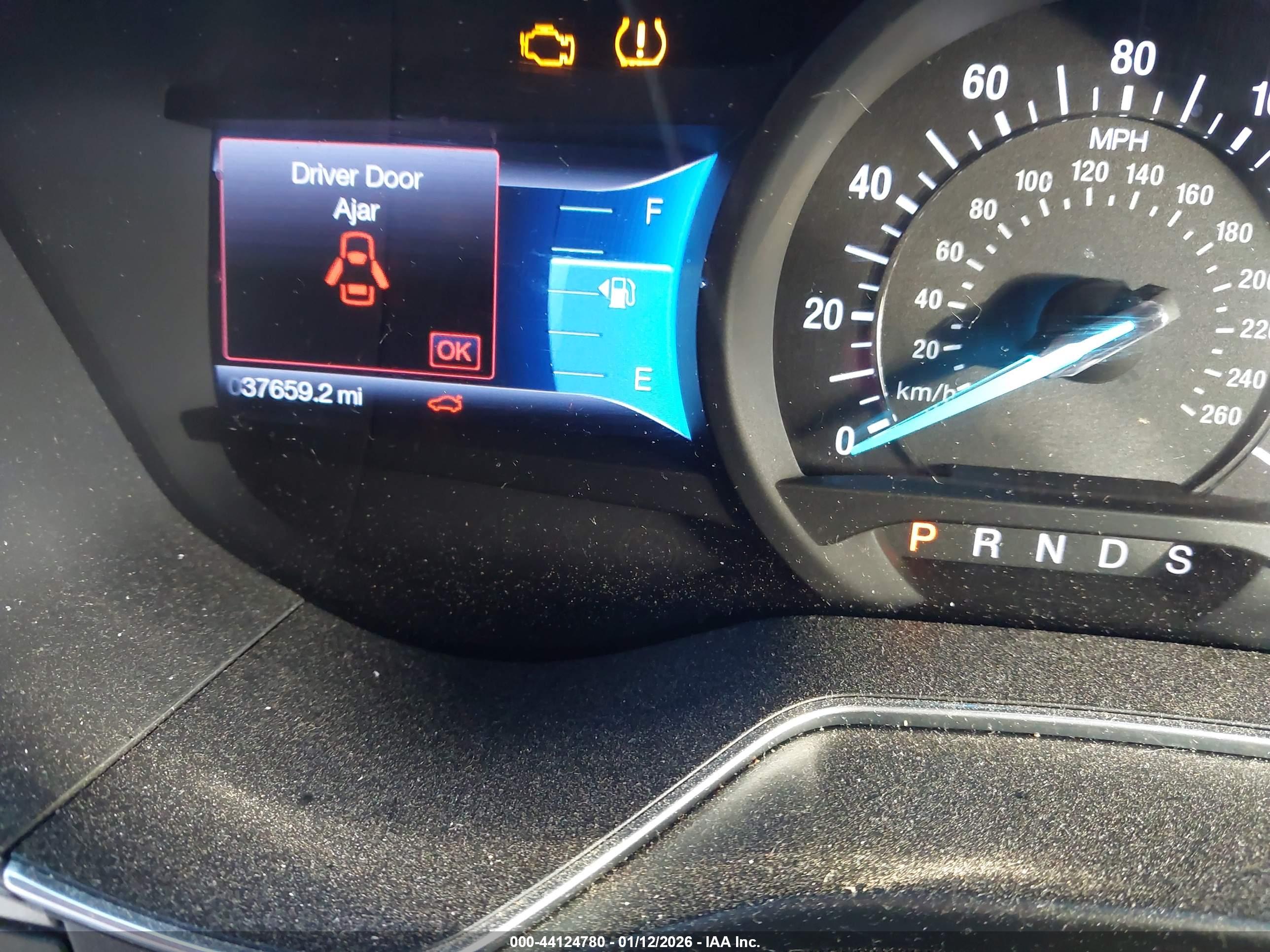 FORD FUSION image 7