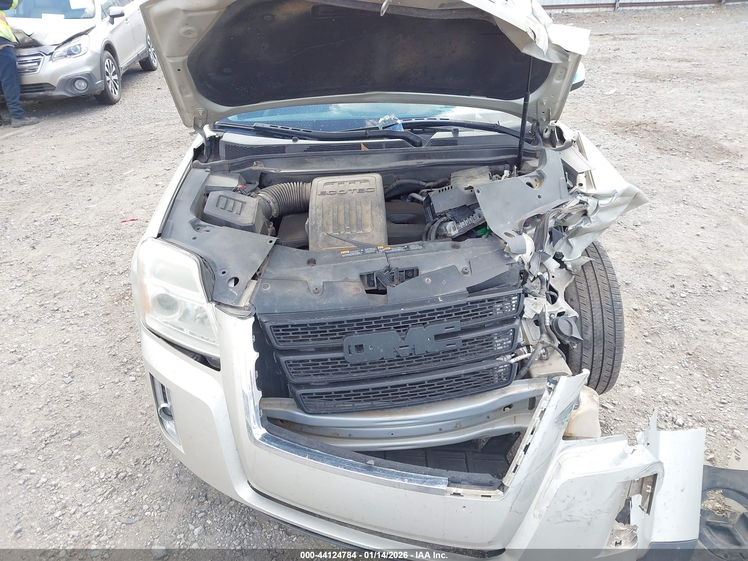GMC TERRAIN image 10