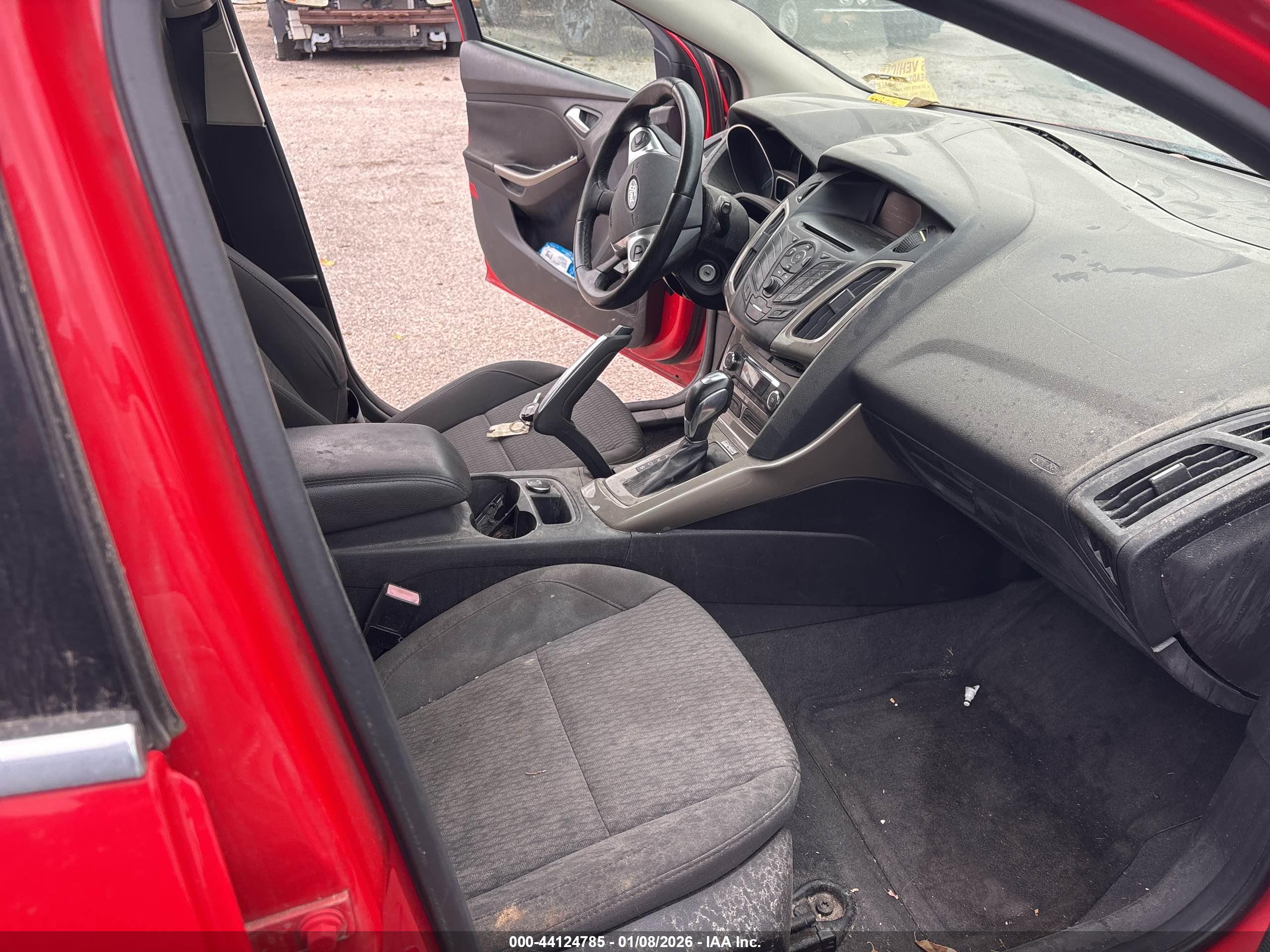 FORD FOCUS image 5