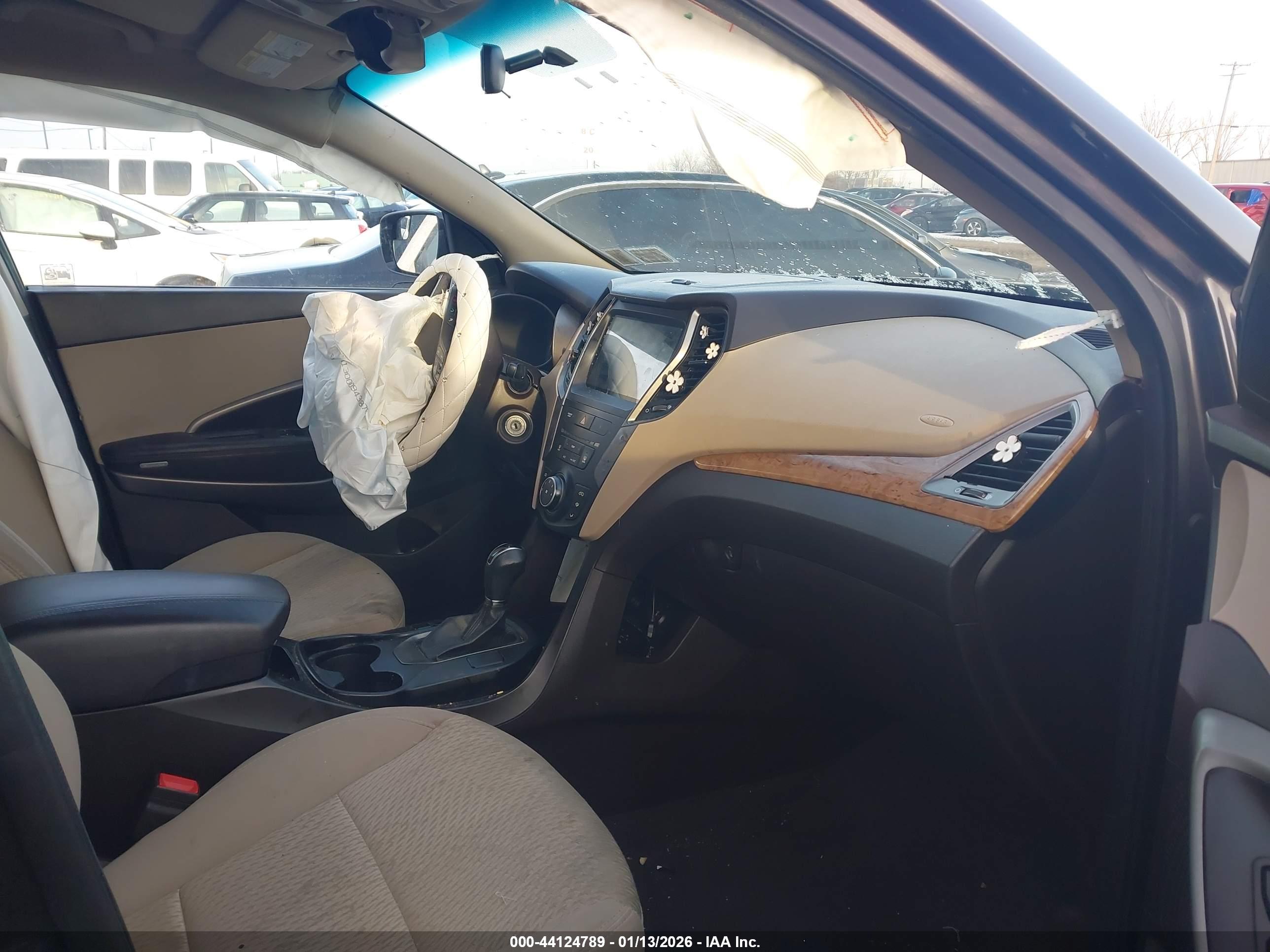 HYUNDAI SANTA image 5