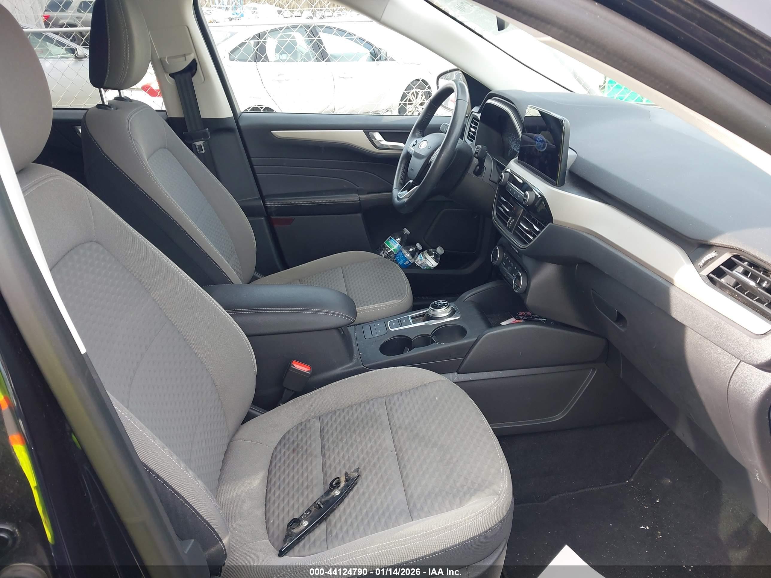 FORD ESCAPE image 5