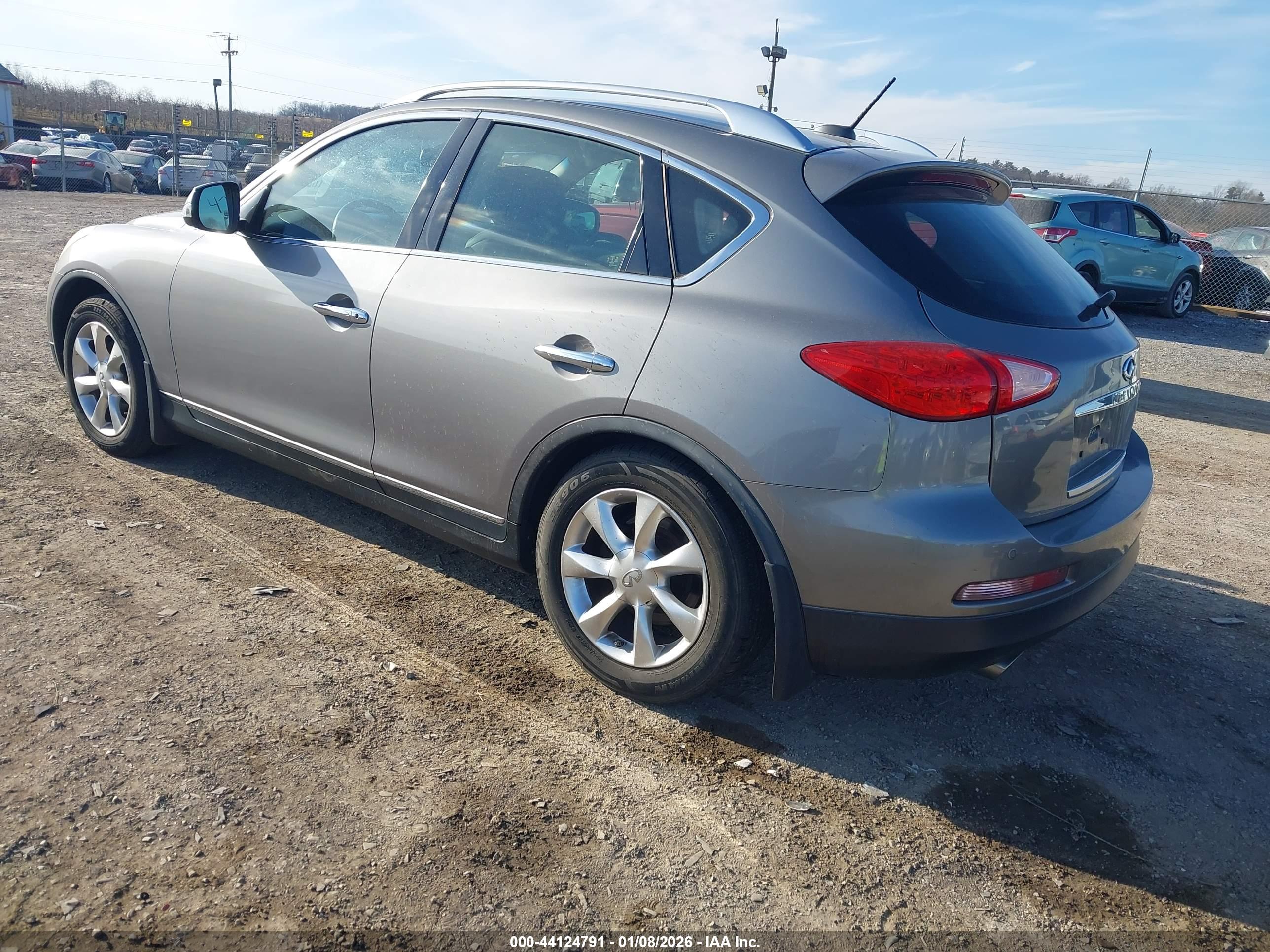 INFINITI EX35 image 3